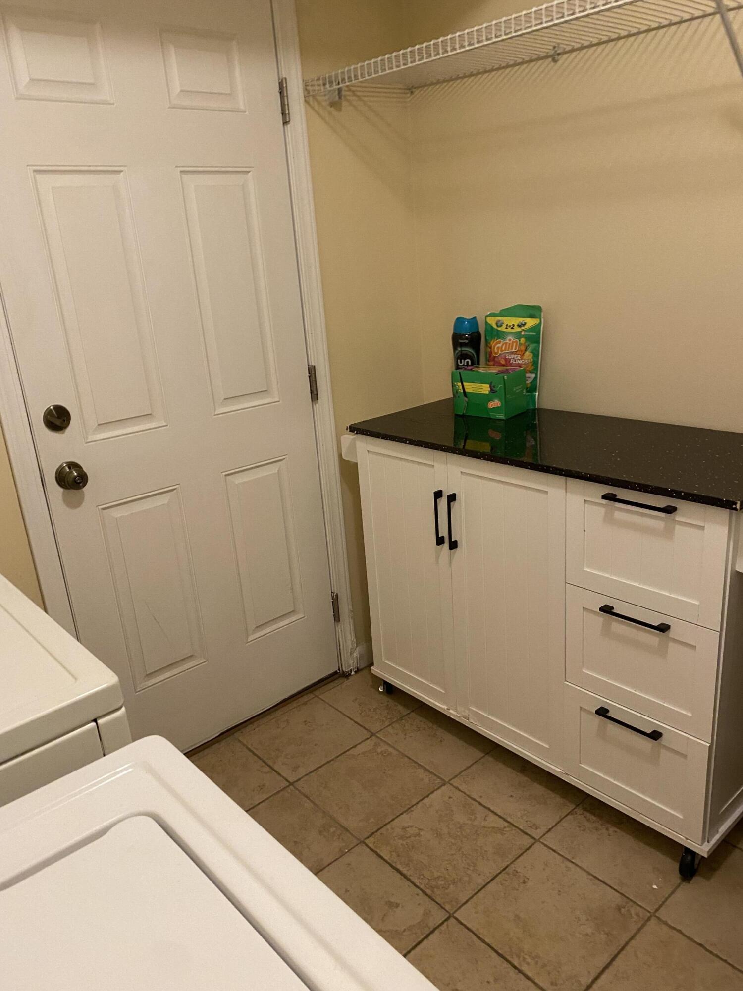 CHATEAU PRES DE LA MER - Residential