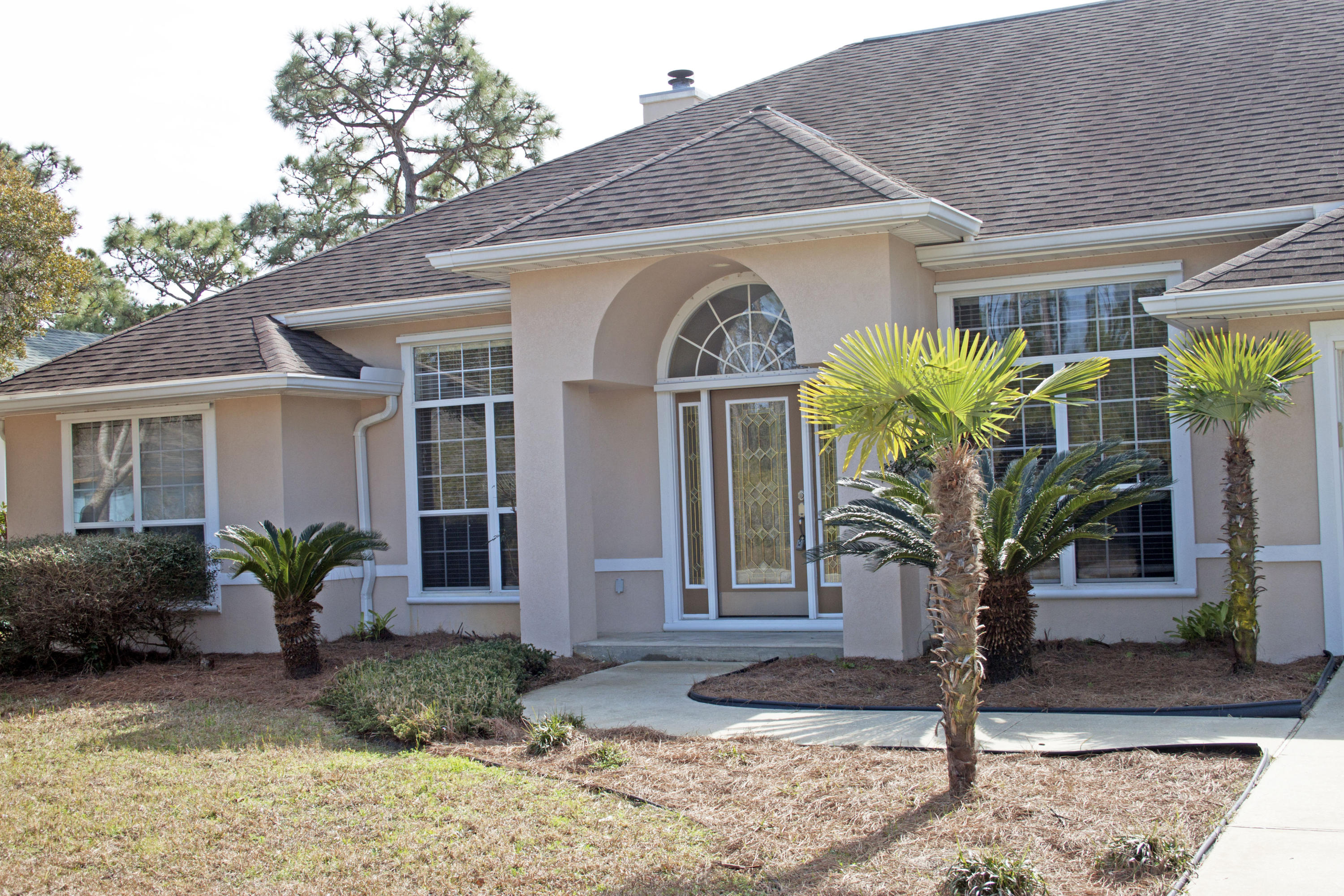 PELICAN BAY - Residential