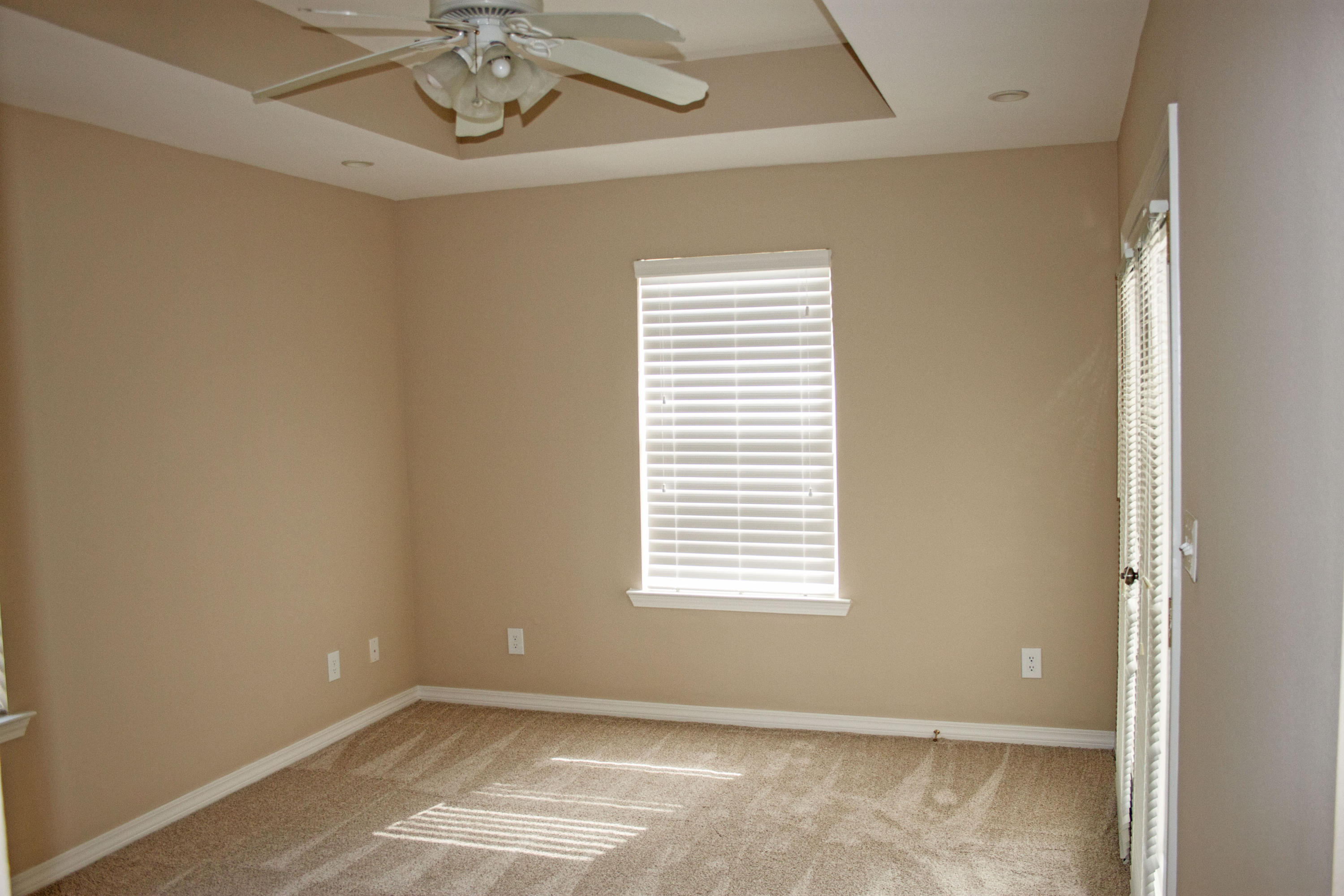 PELICAN BAY - Residential