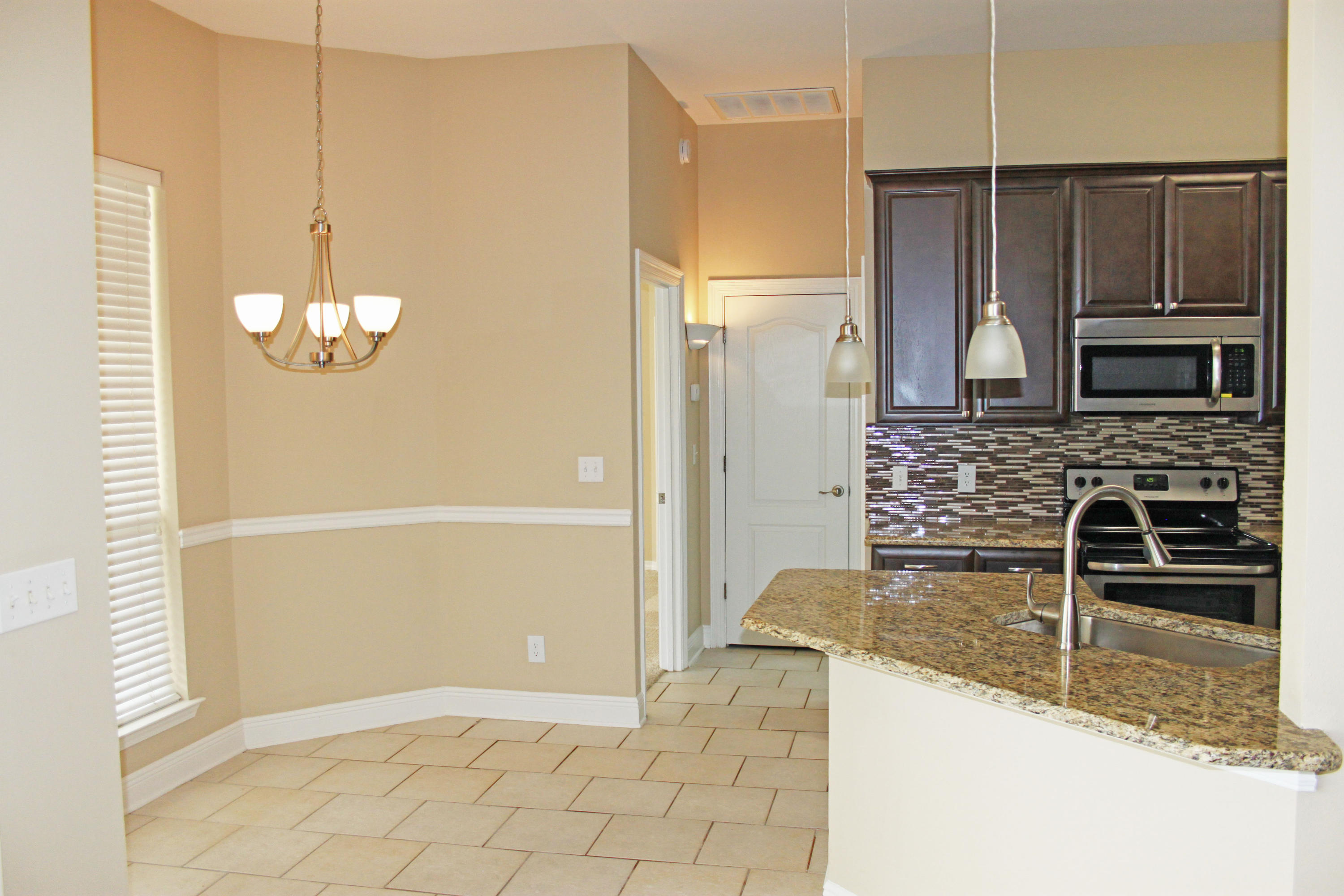 PELICAN BAY - Residential