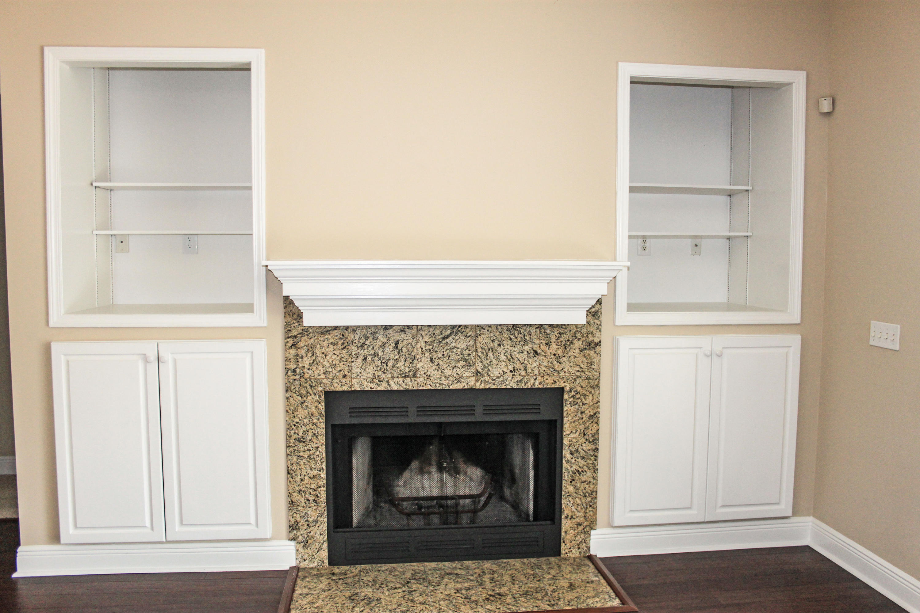 PELICAN BAY - Residential