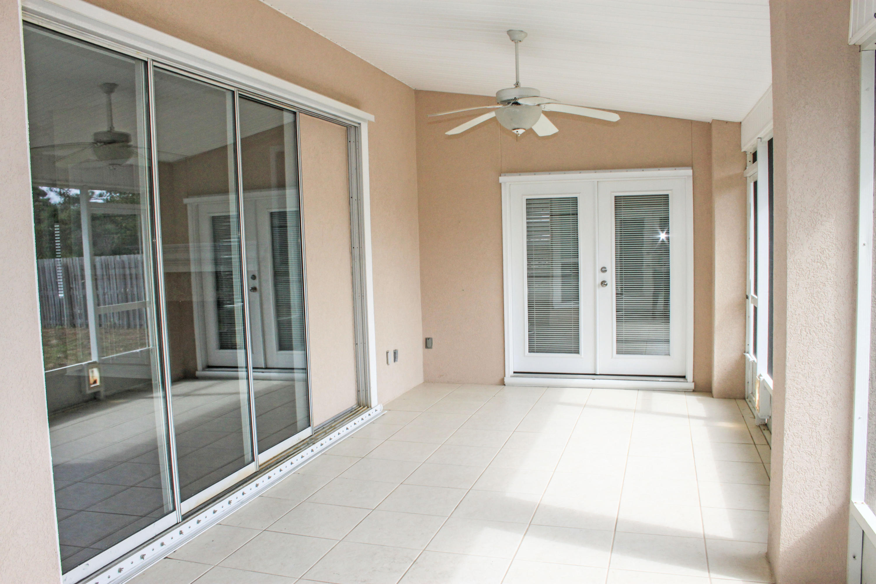 PELICAN BAY - Residential