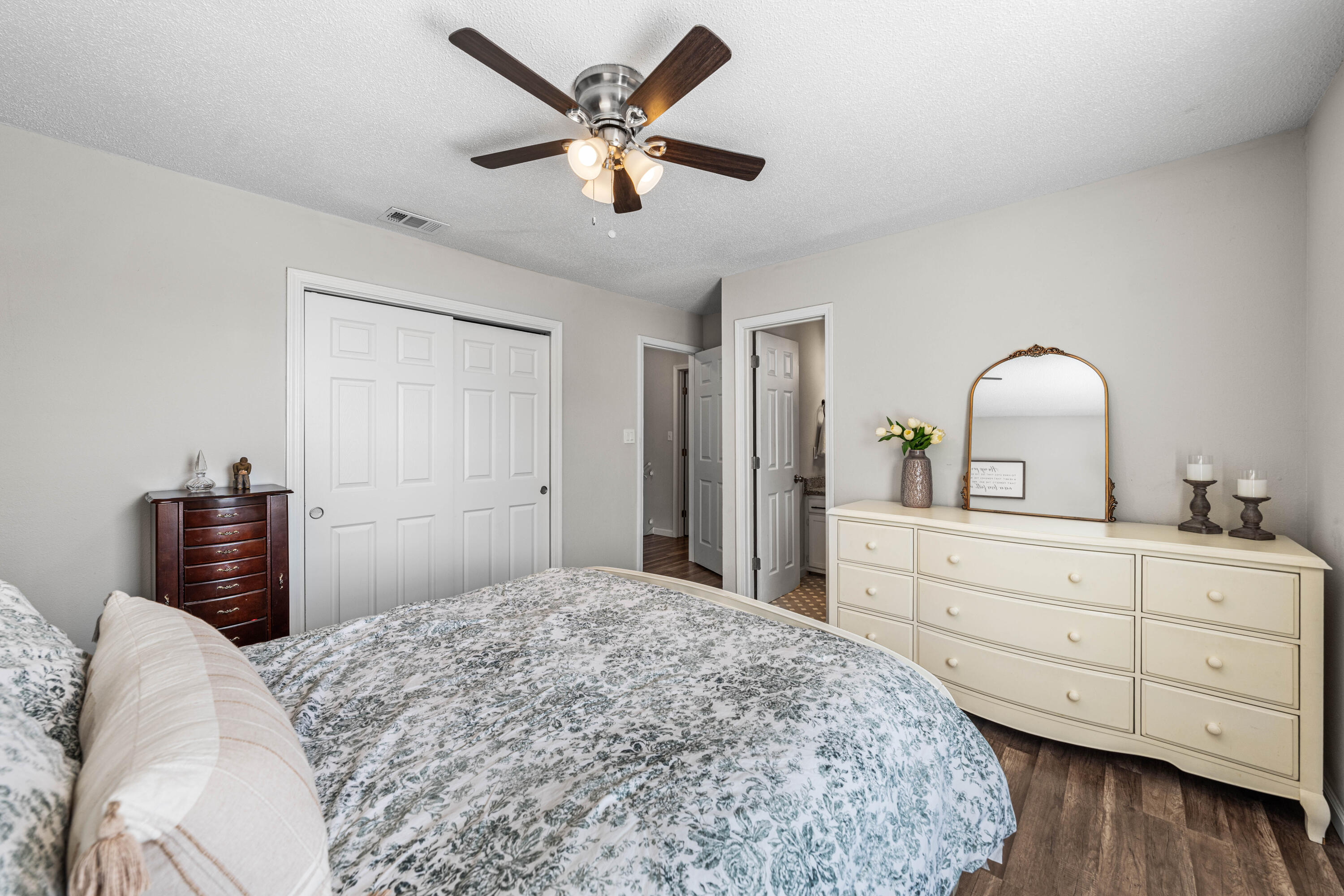 LEGION COVE S/D - Residential