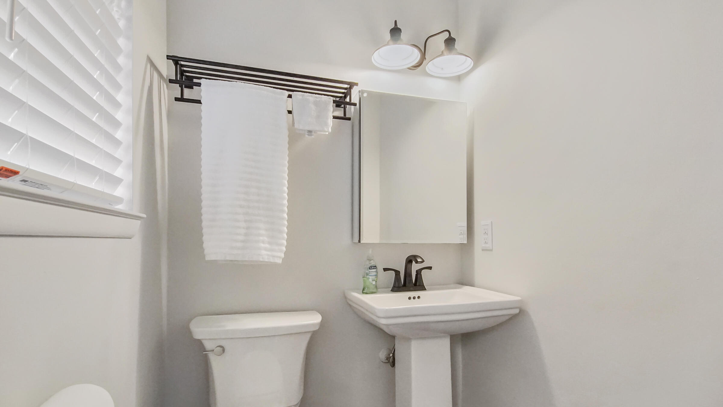 AUBURN ESTATES - Residential