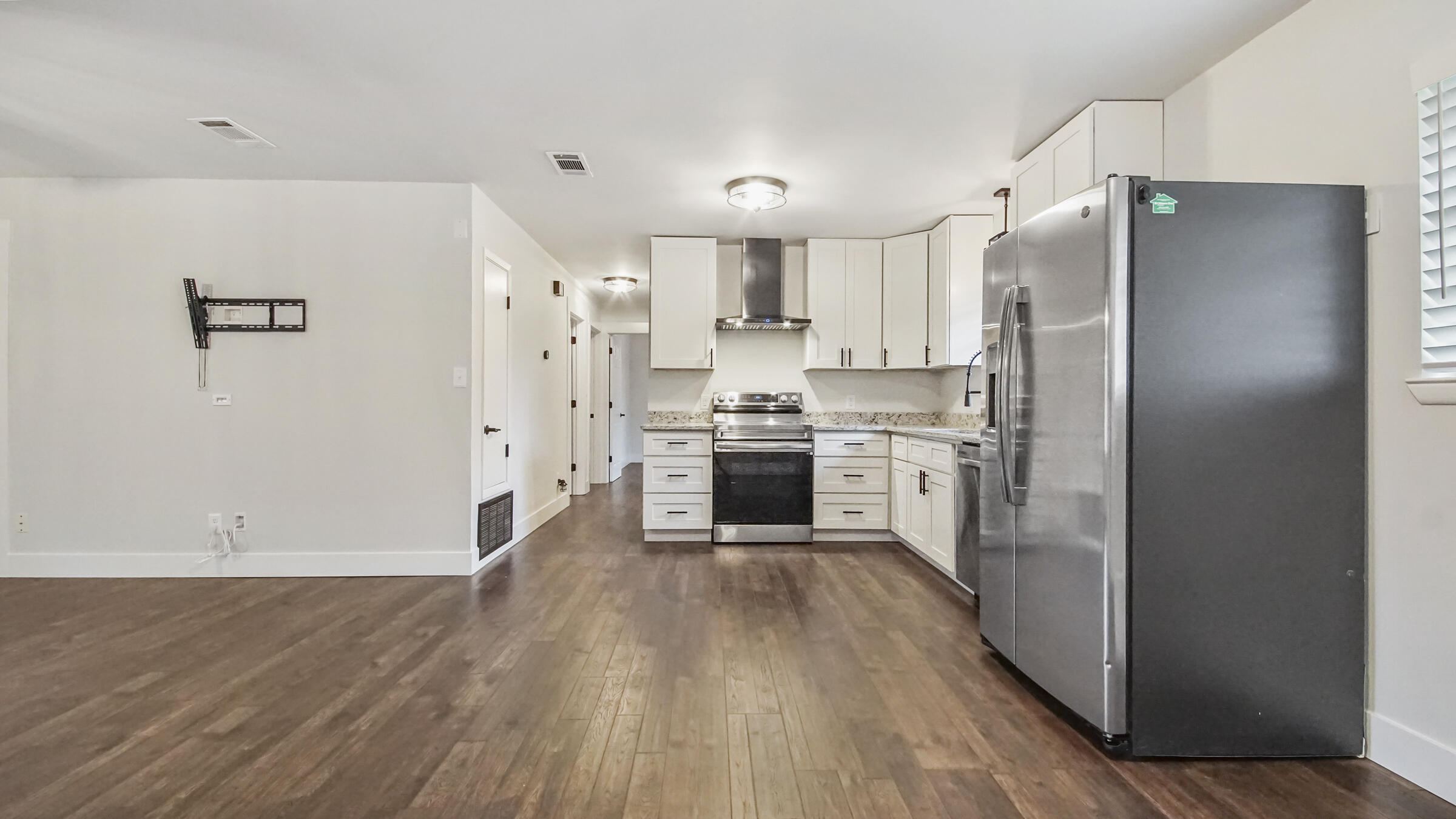 AUBURN ESTATES - Residential