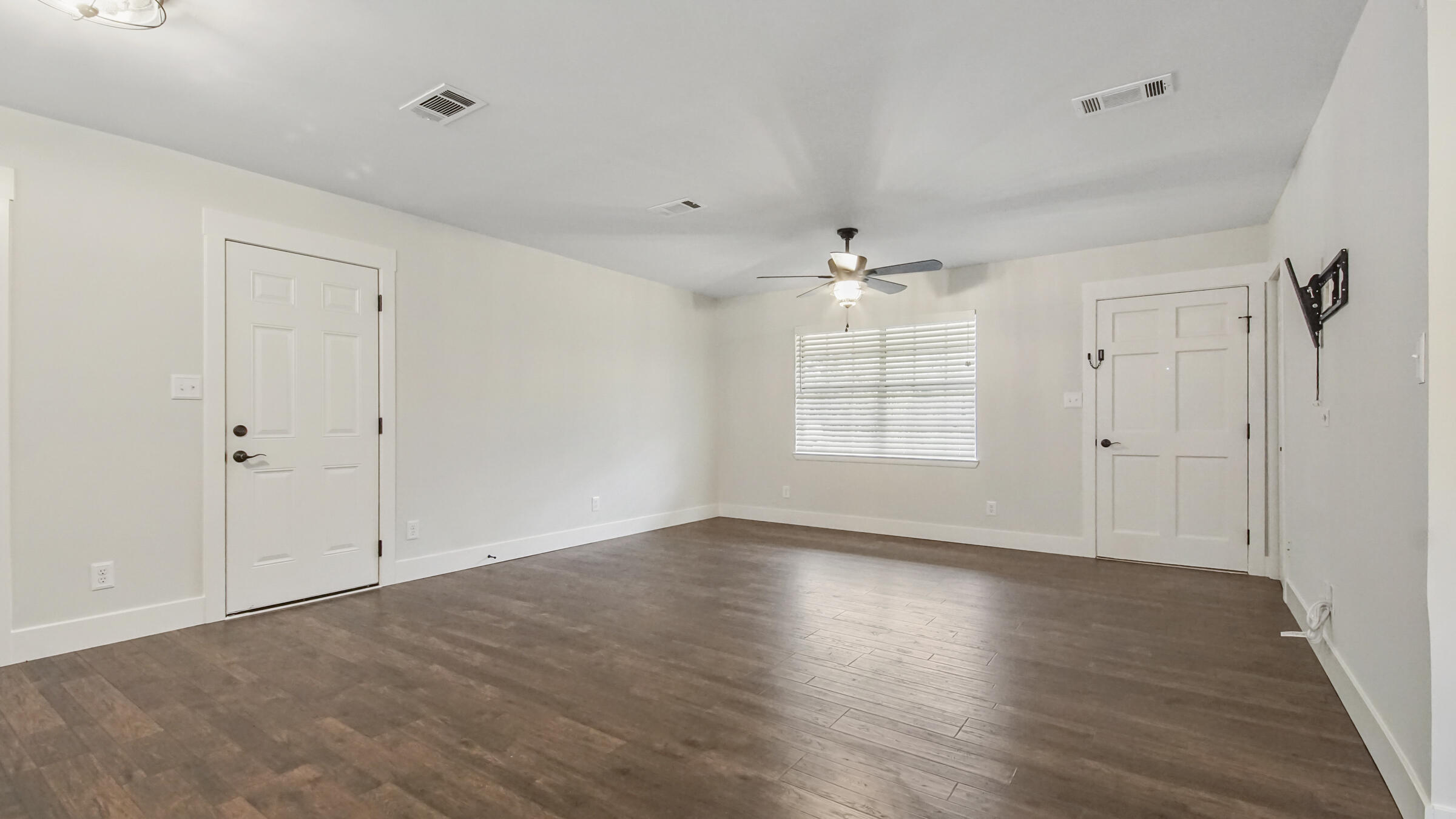 AUBURN ESTATES - Residential