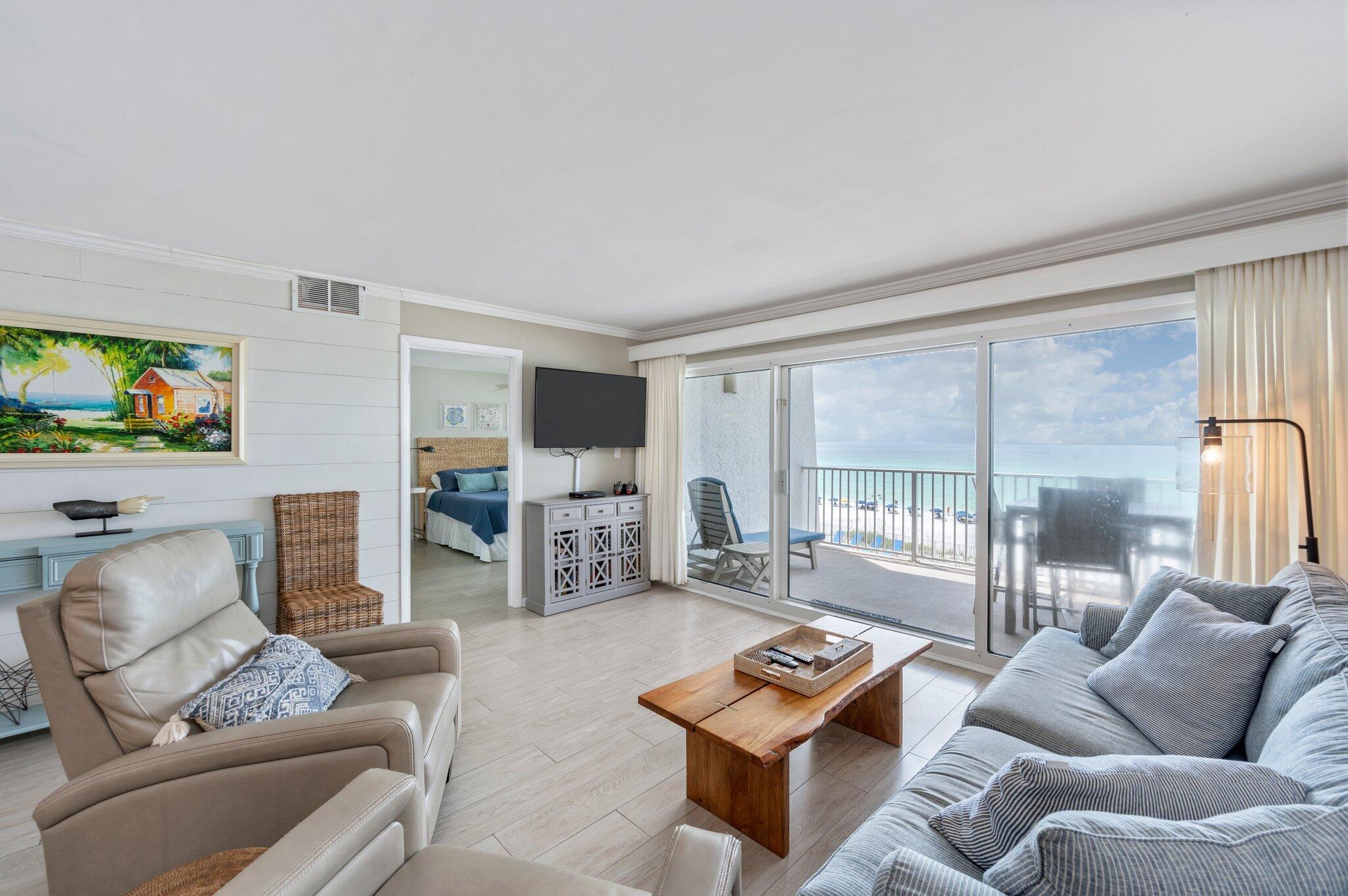 BEACH HOUSE CONDO PH 1 - Residential