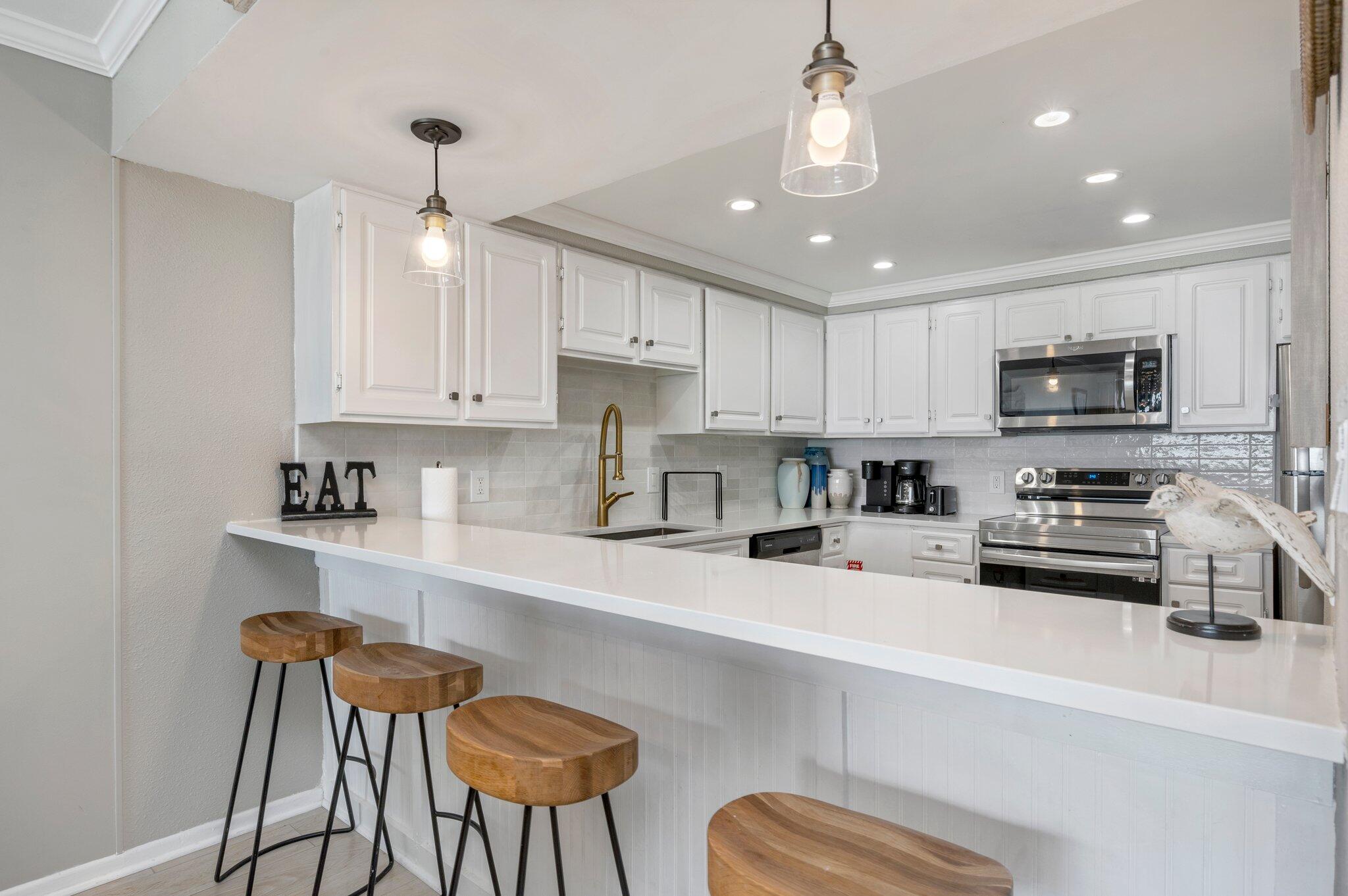 BEACH HOUSE CONDO PH 1 - Residential