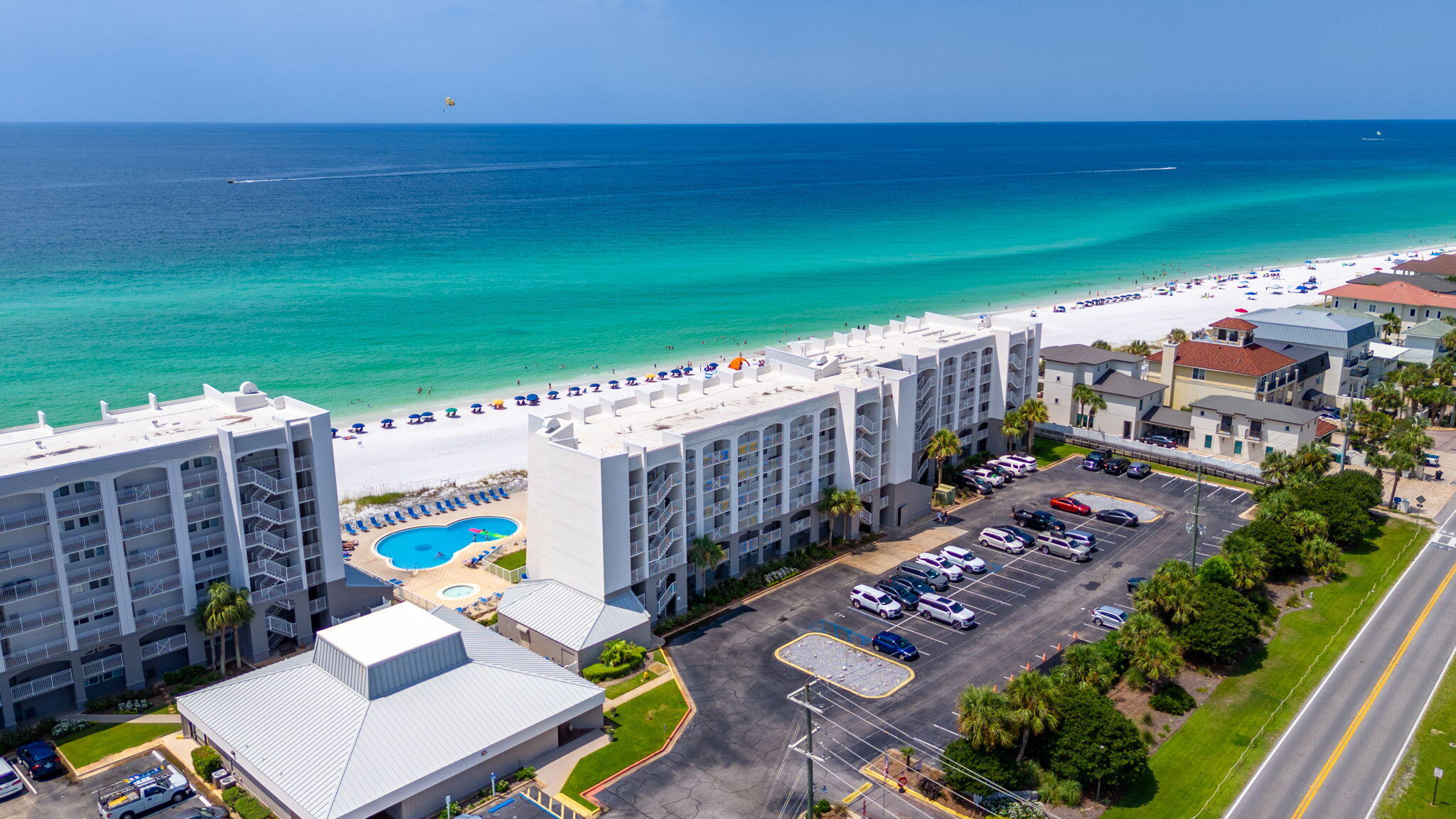 BEACH HOUSE CONDO PH 1 - Residential