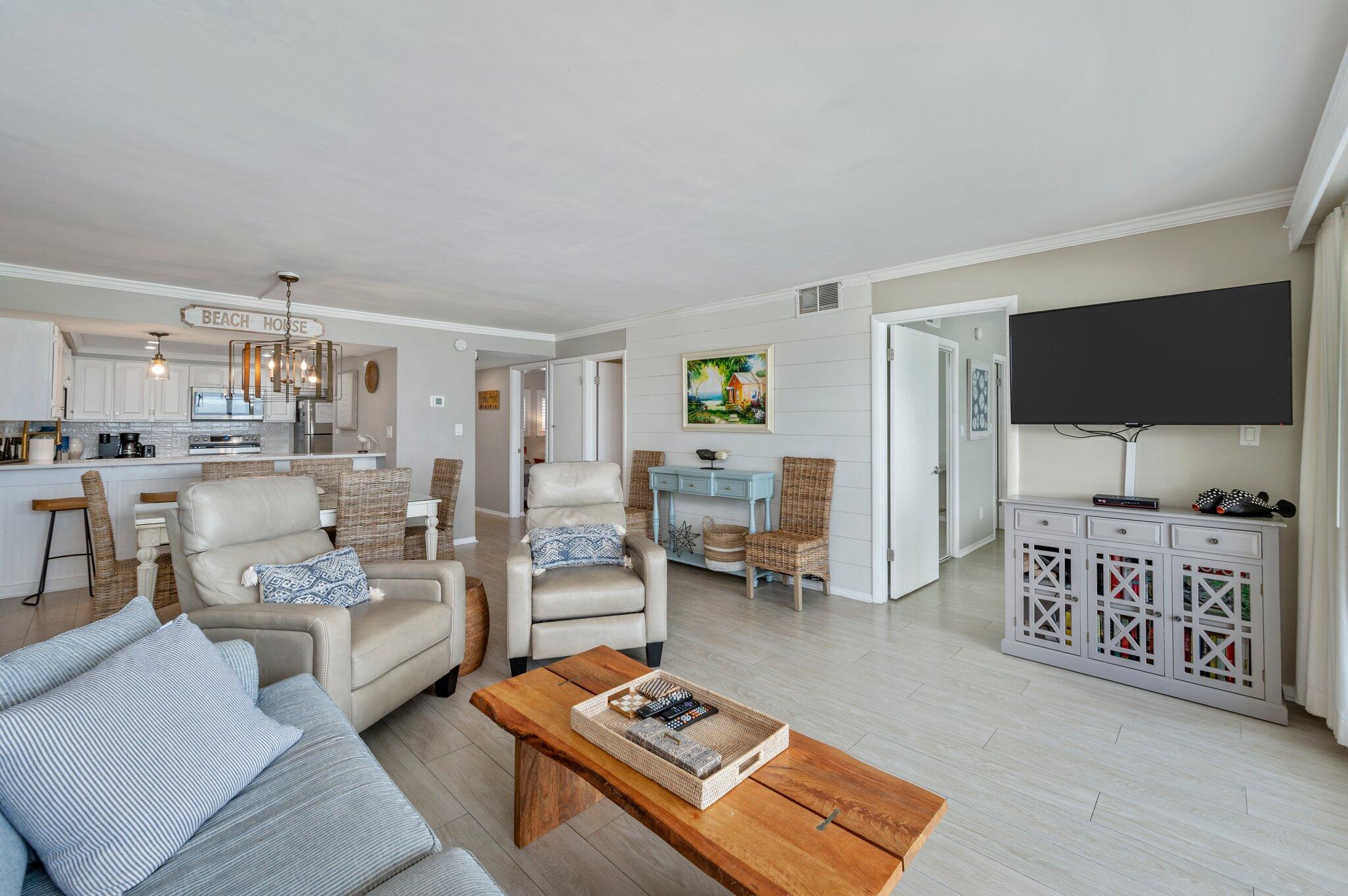 BEACH HOUSE CONDO PH 1 - Residential