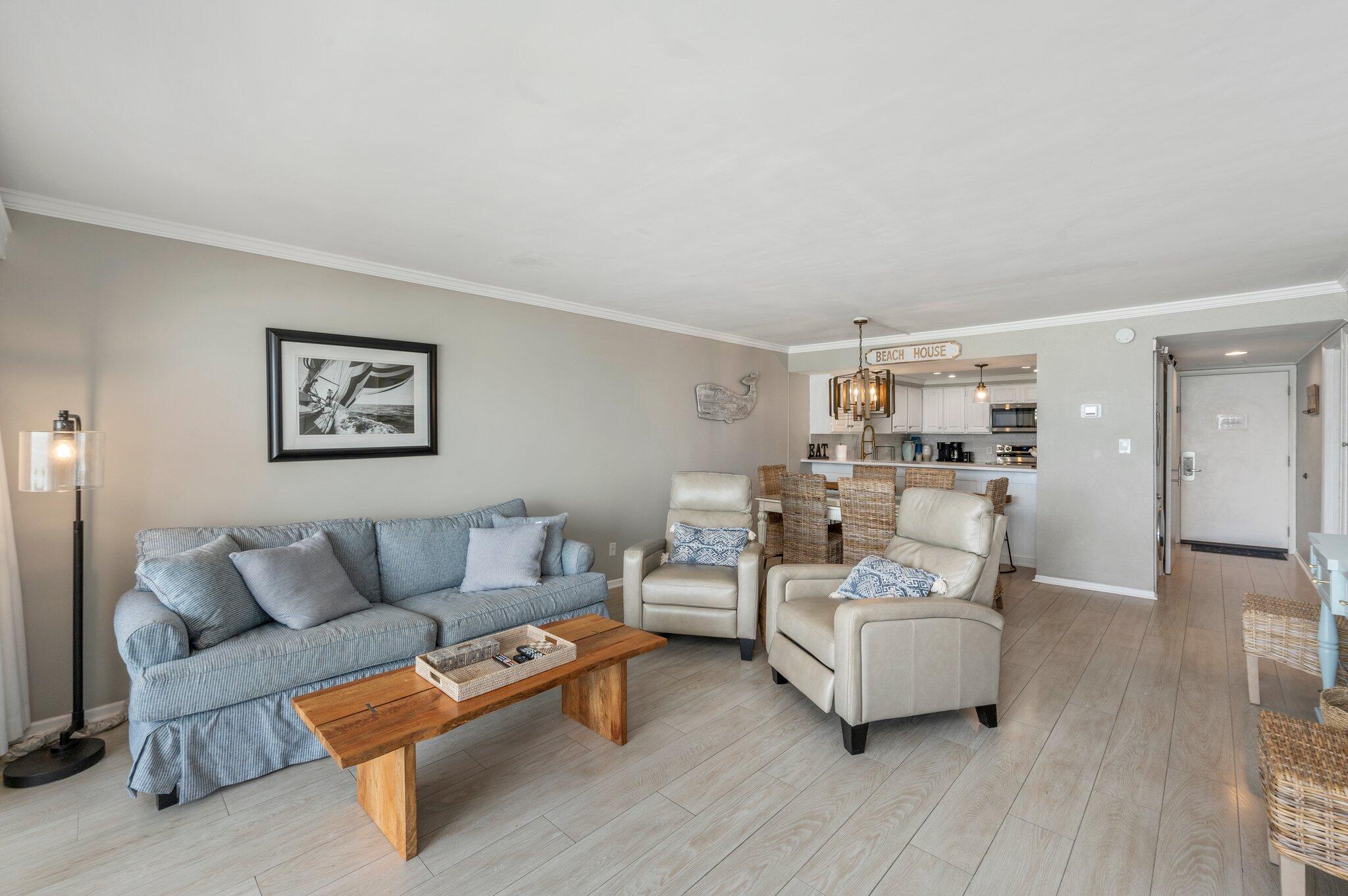 BEACH HOUSE CONDO PH 1 - Residential