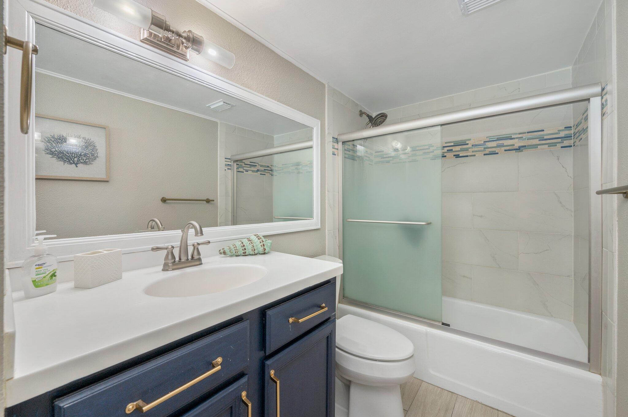 BEACH HOUSE CONDO PH 1 - Residential