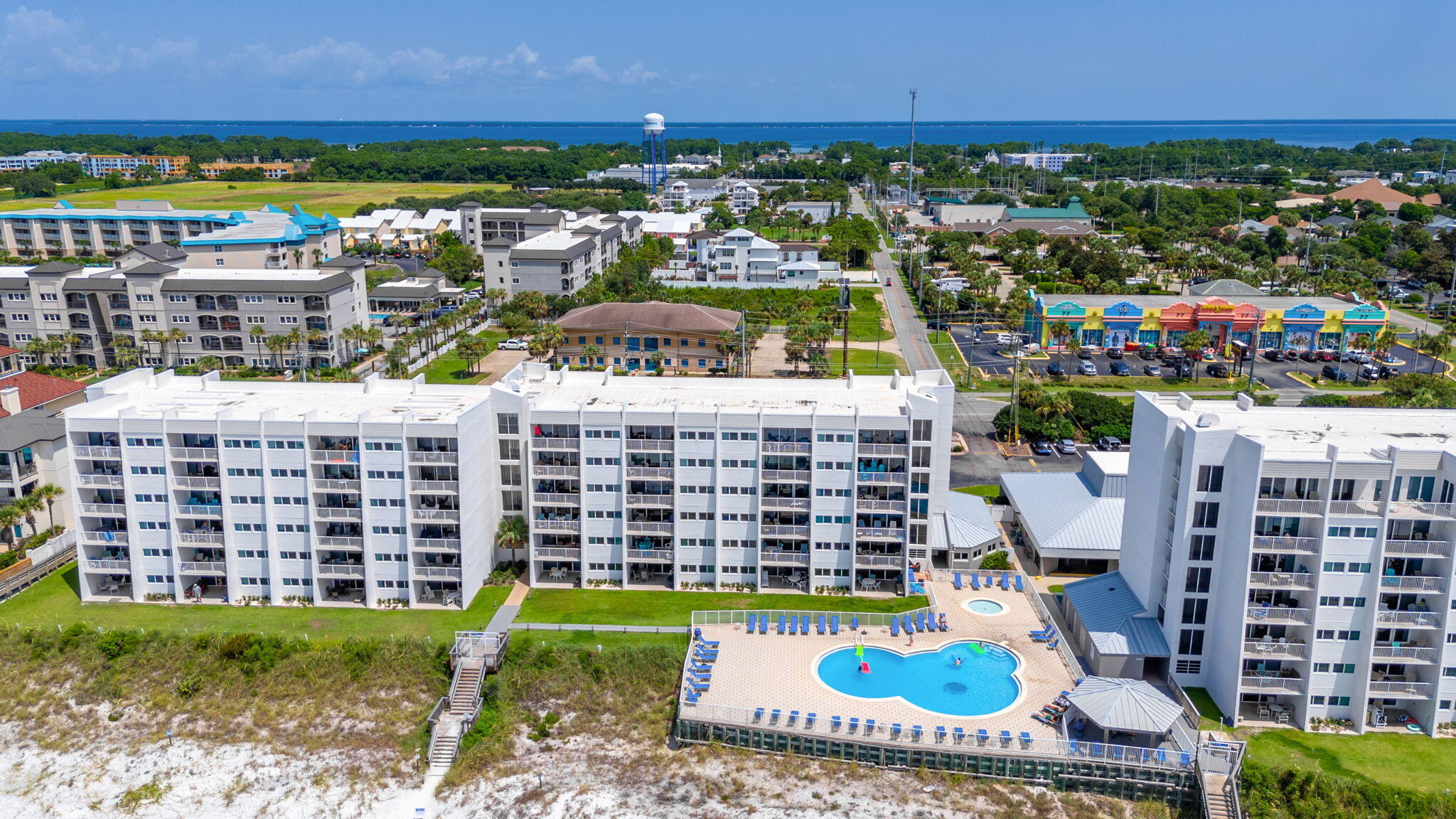 BEACH HOUSE CONDO PH 1 - Residential
