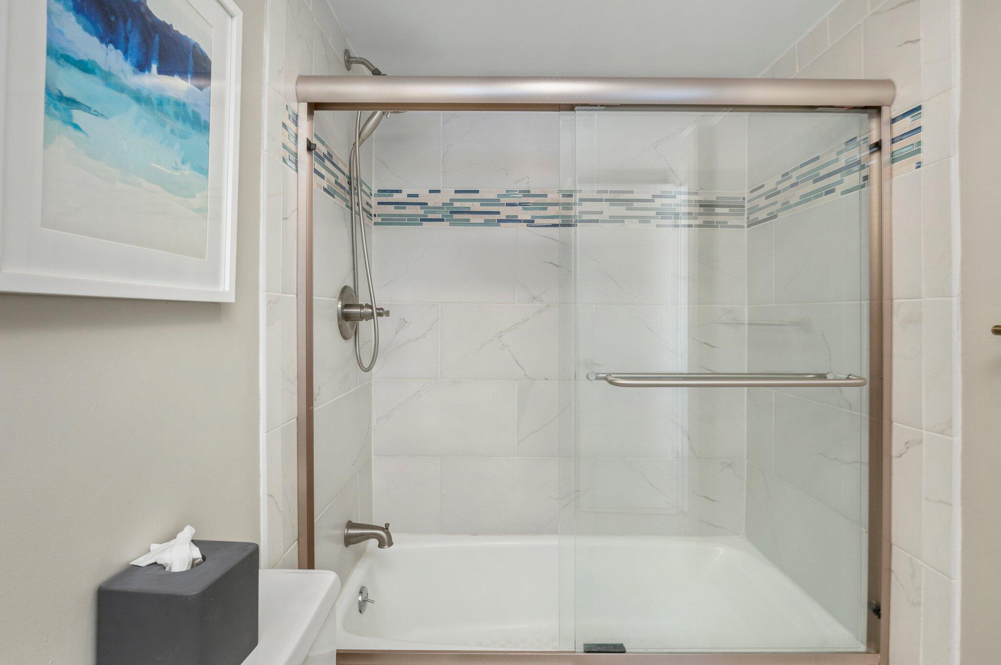 BEACH HOUSE CONDO PH 1 - Residential