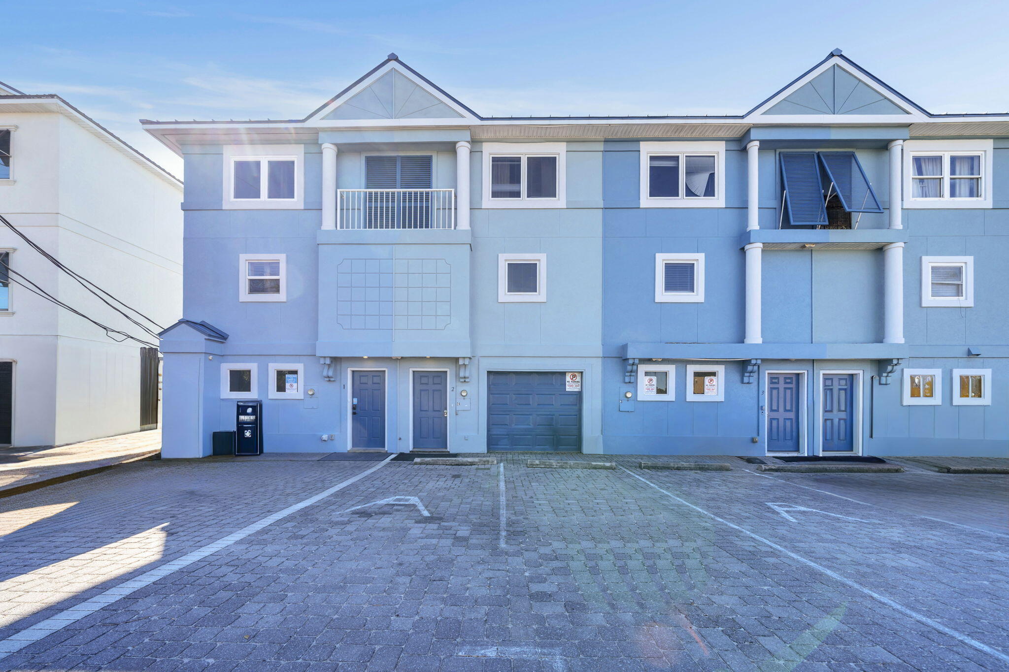 SUNCHASE T/H - Residential