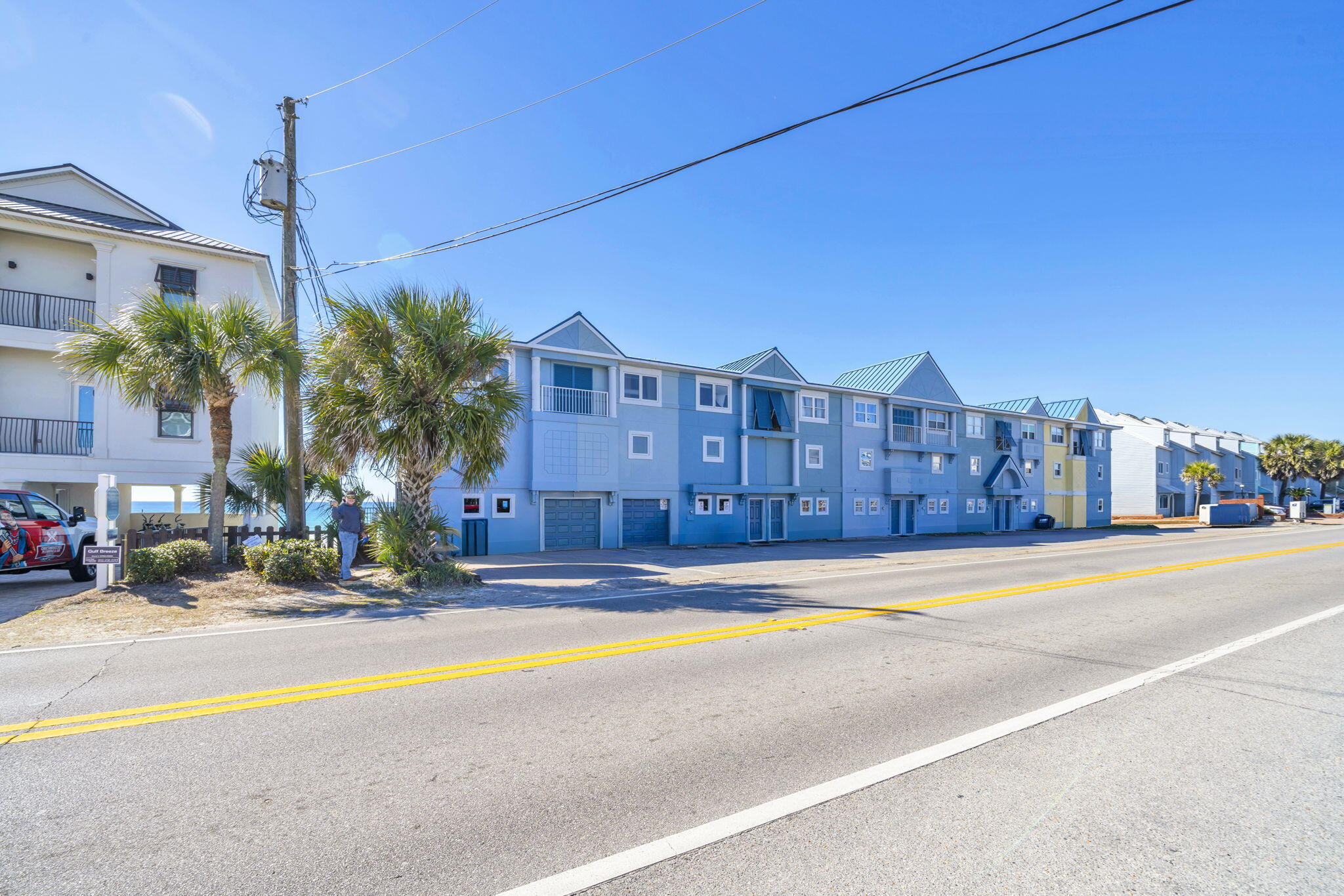 SUNCHASE T/H - Residential