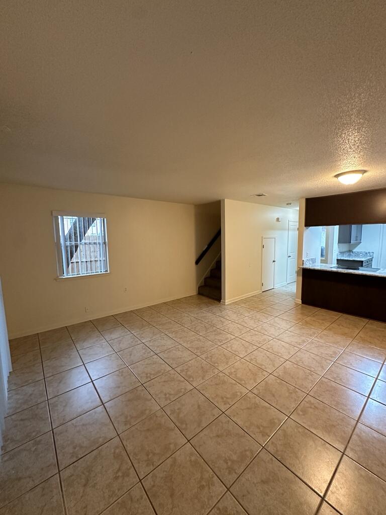 SCOTTWOOD - Residential Lease