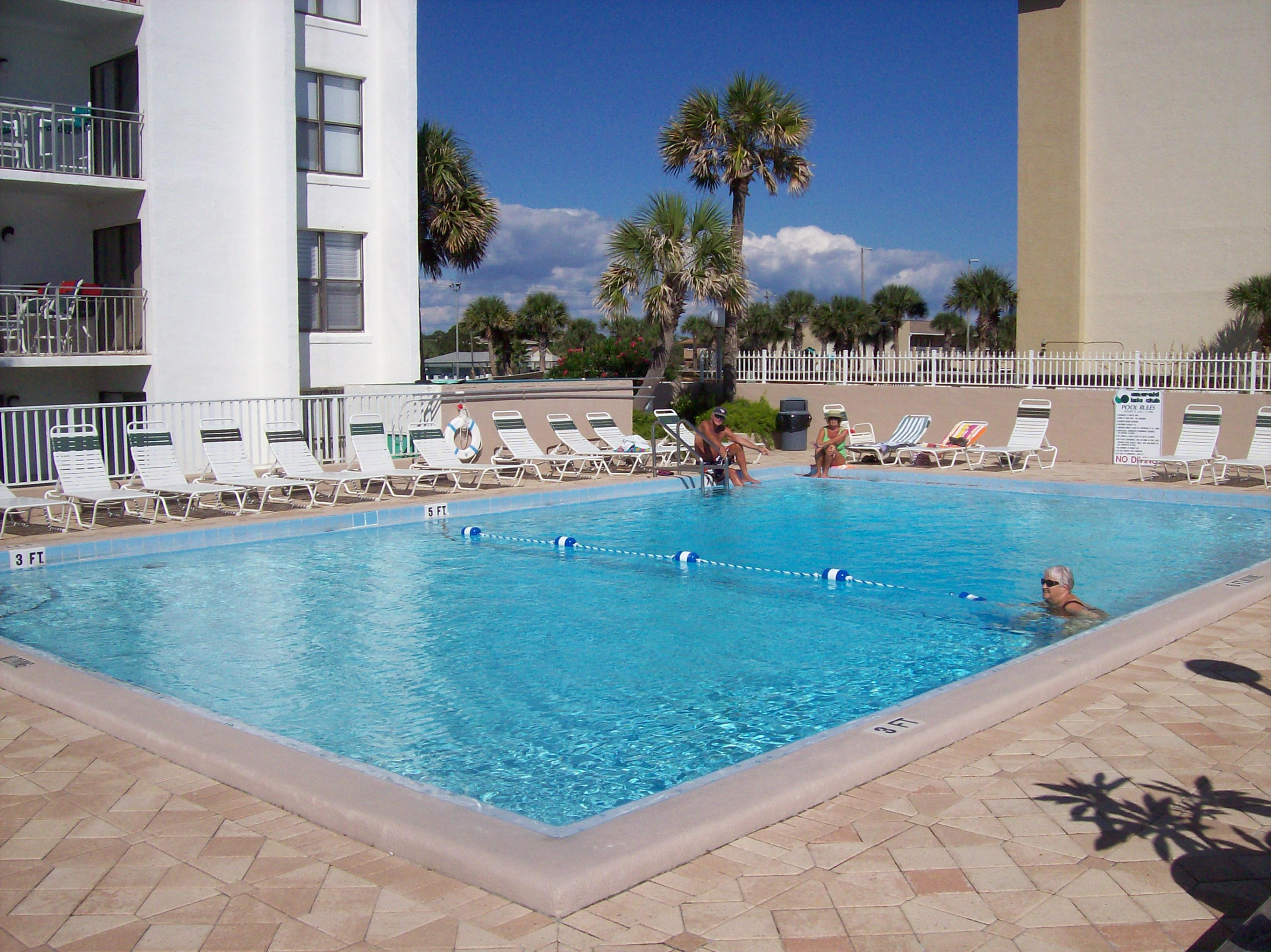 EMERALD ISLE - Residential