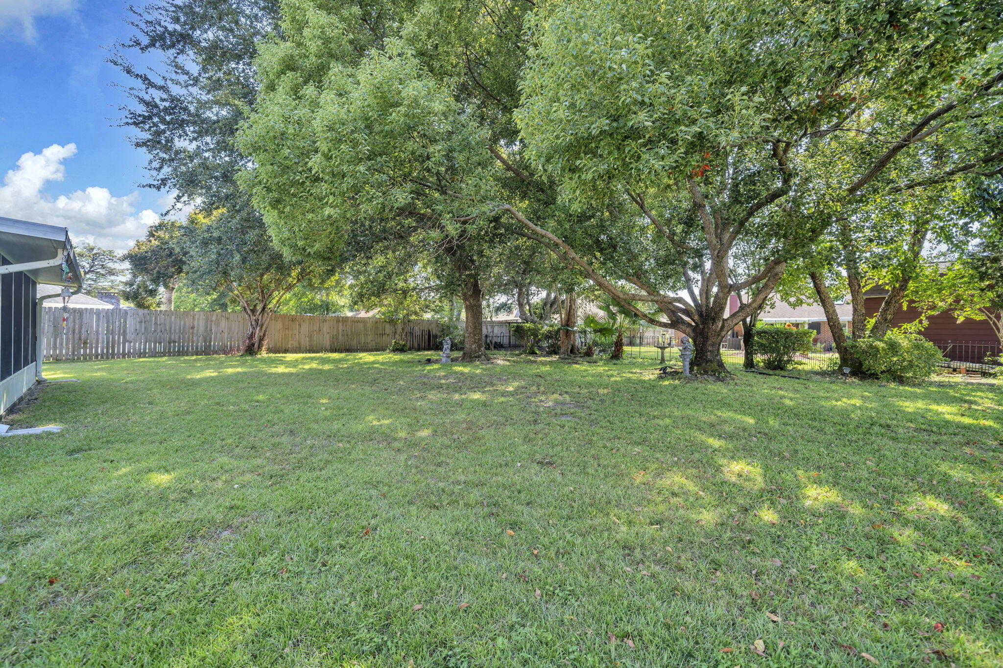 RAINTREE ESTATES - Residential