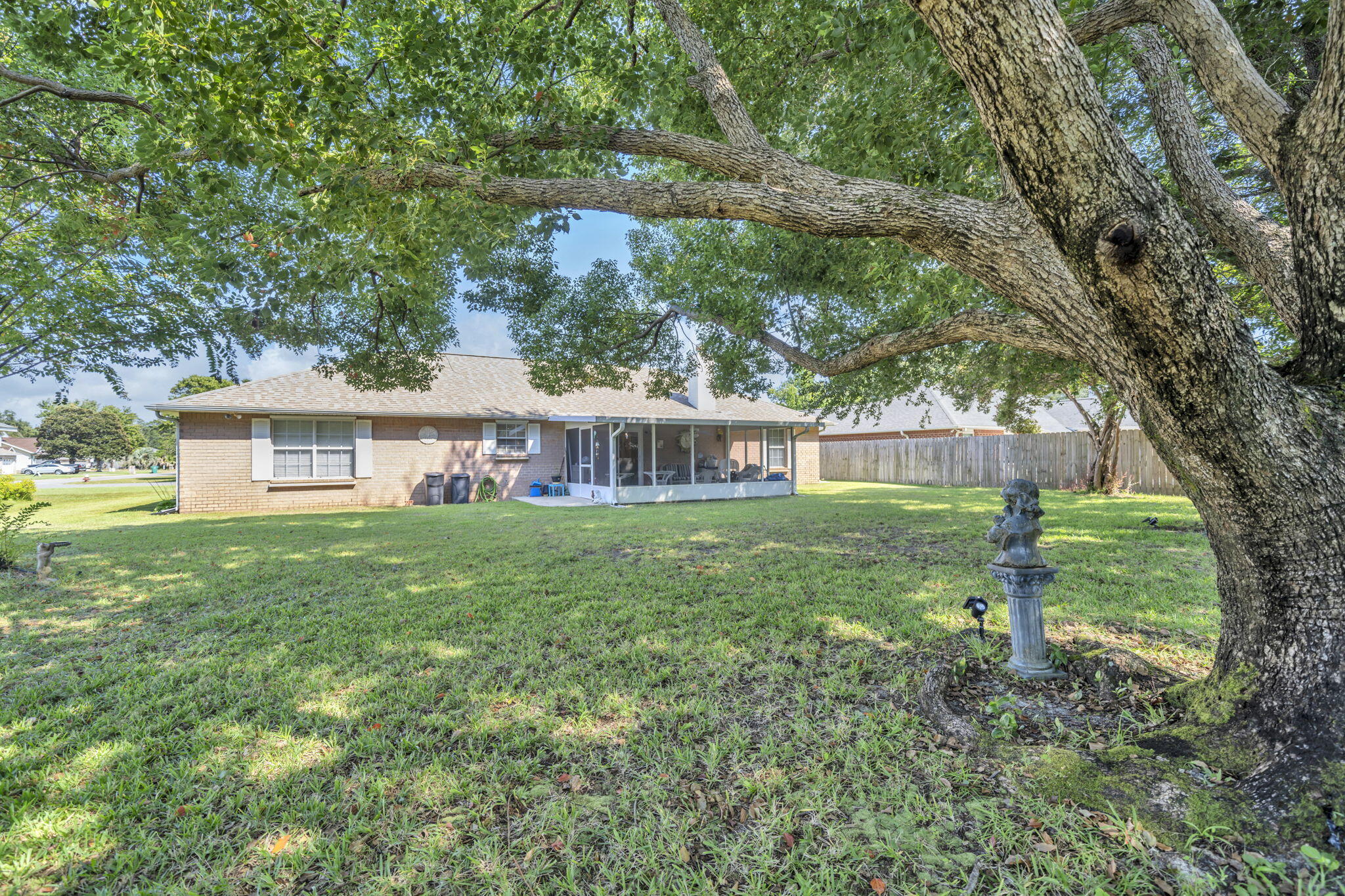 RAINTREE ESTATES - Residential