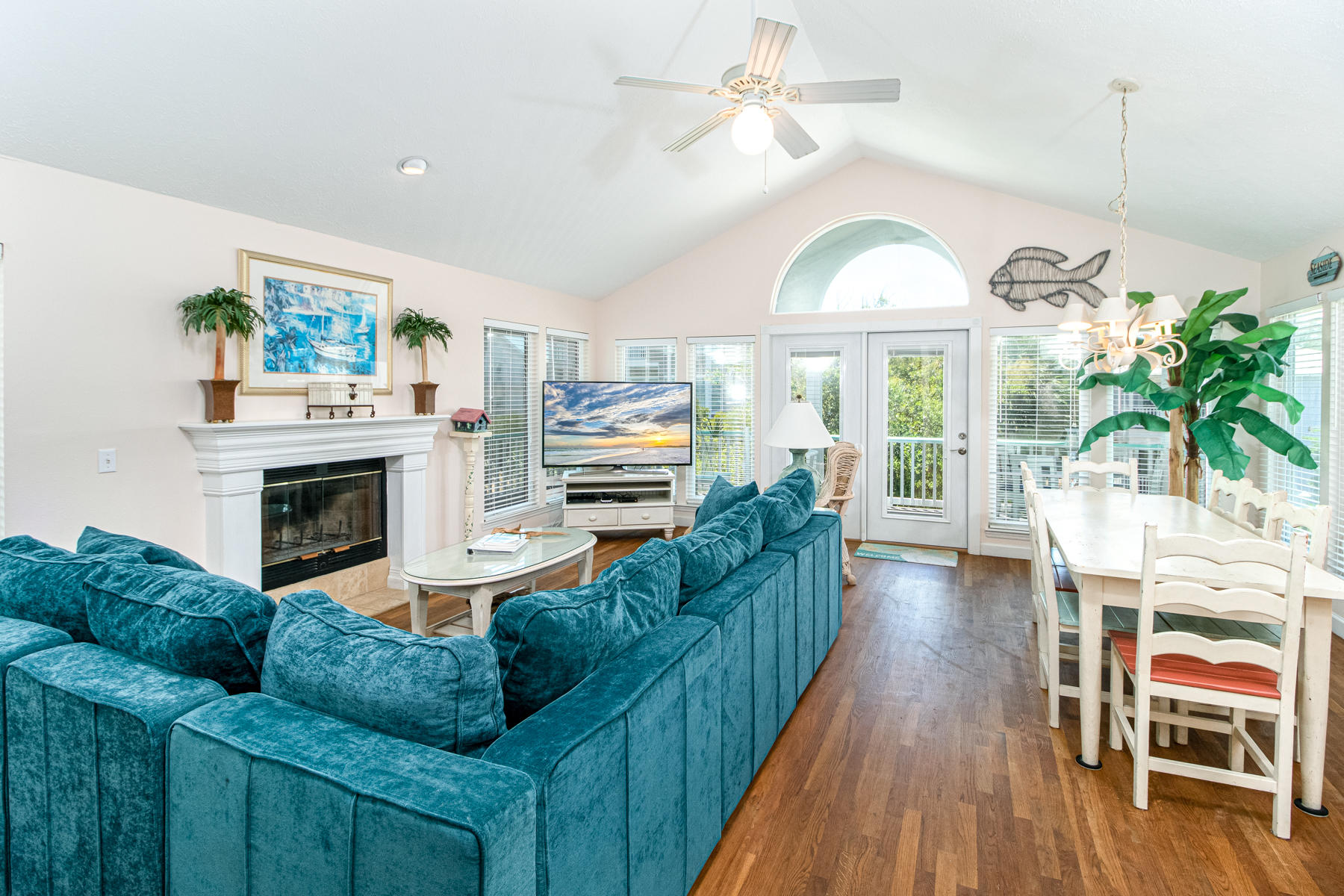 SUNRISE BEACH - Residential