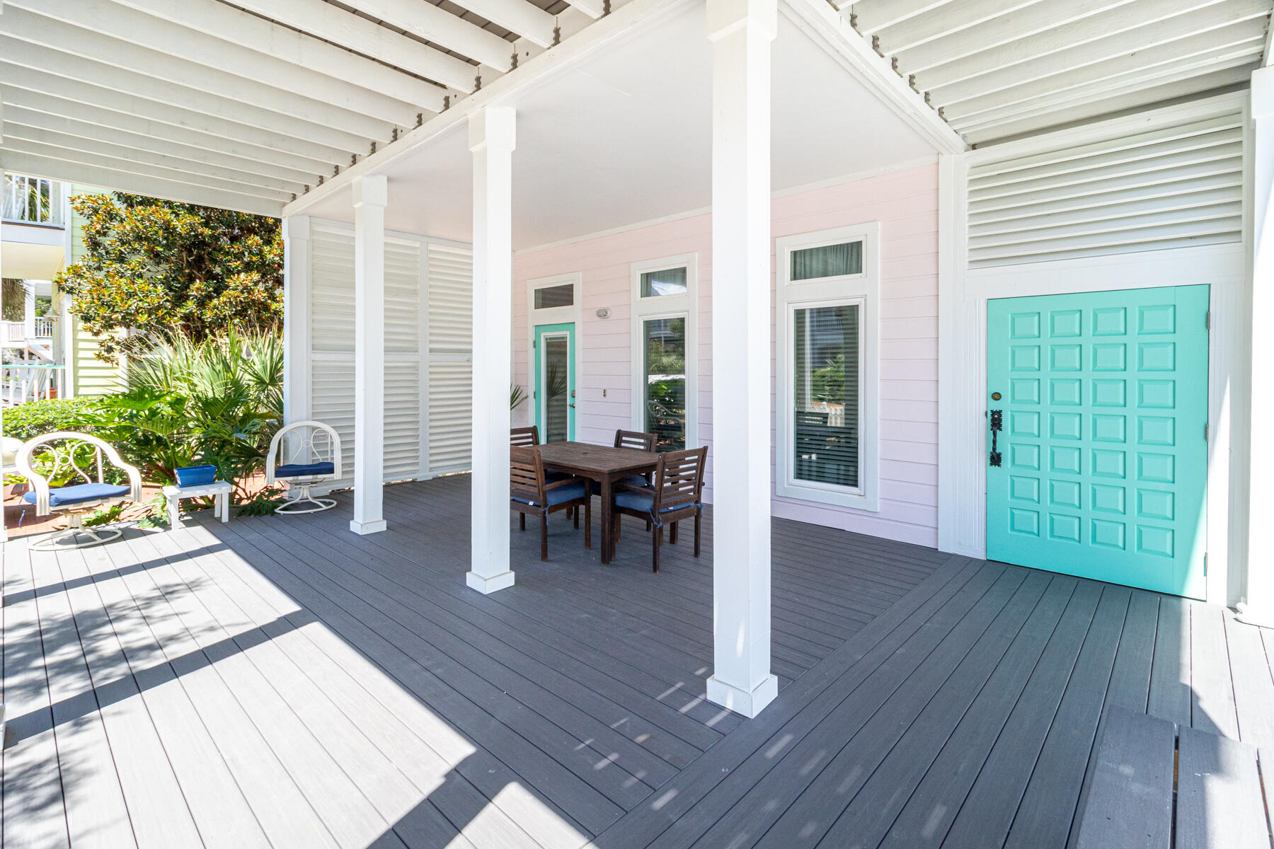 SUNRISE BEACH - Residential