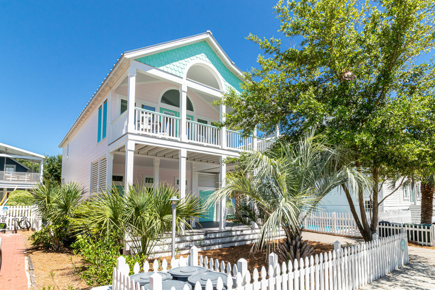 SUNRISE BEACH - Residential