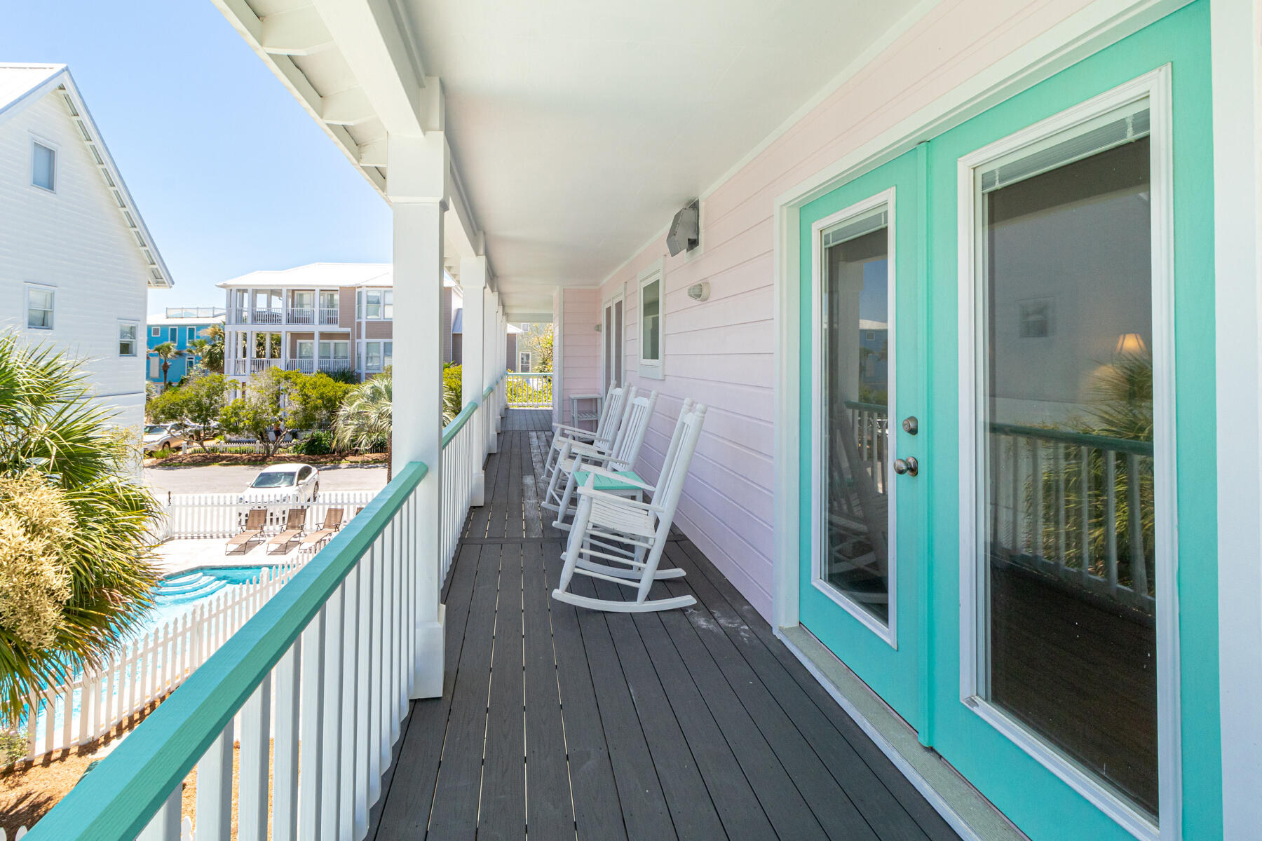 SUNRISE BEACH - Residential