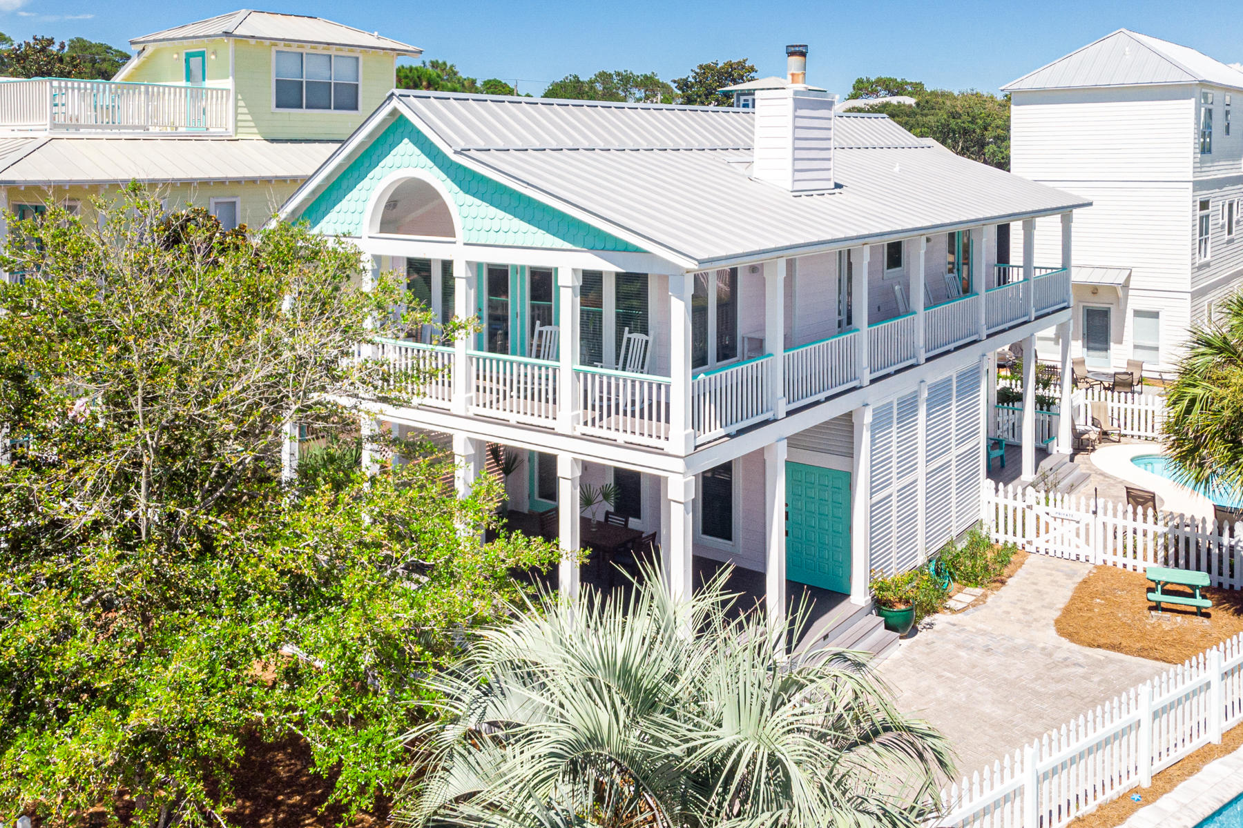 SUNRISE BEACH - Residential