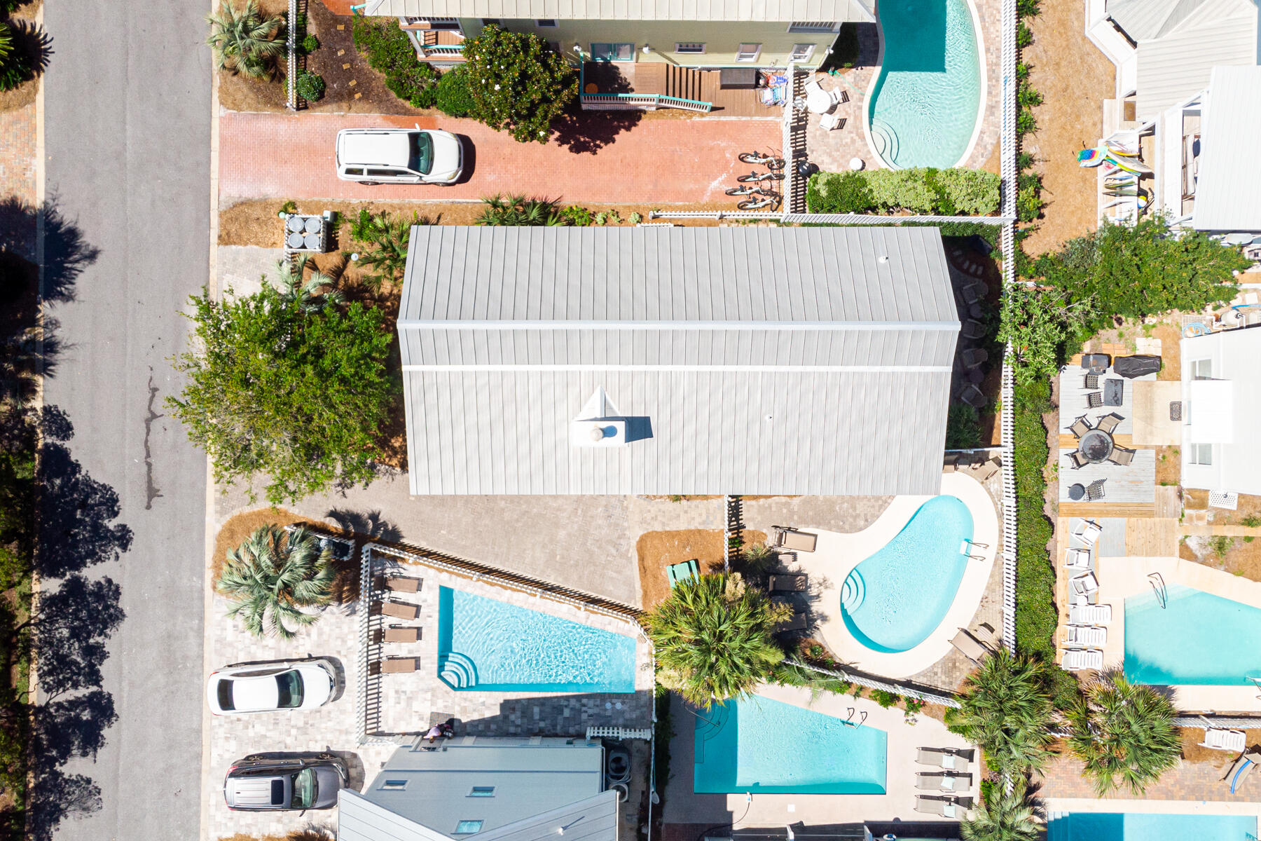 SUNRISE BEACH - Residential