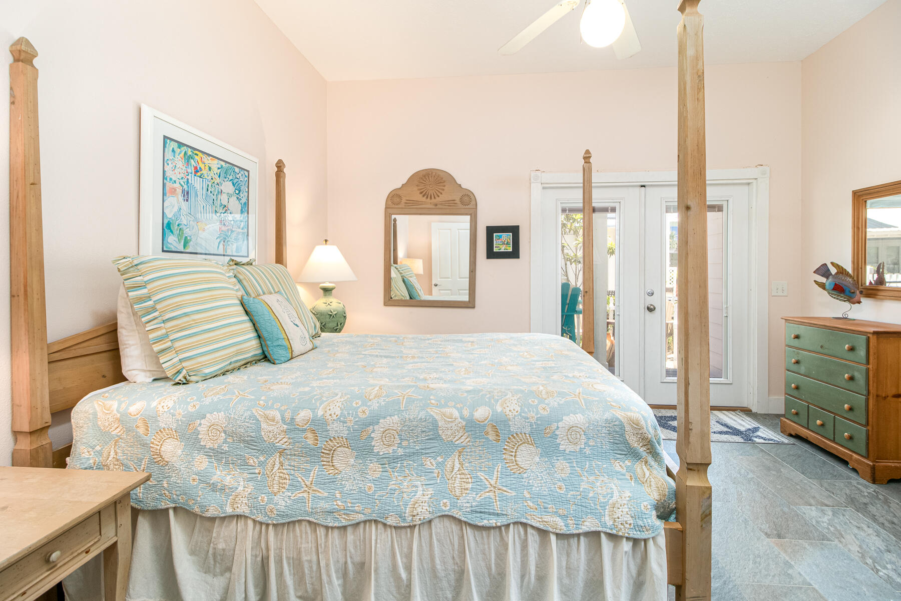 SUNRISE BEACH - Residential