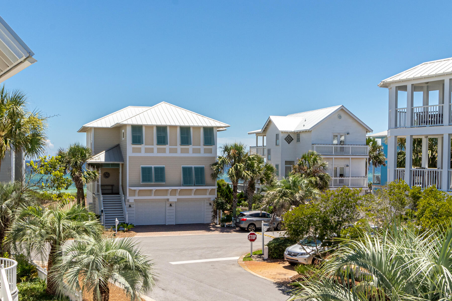 SUNRISE BEACH - Residential