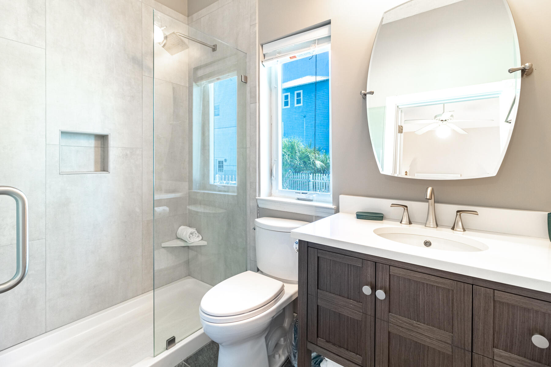 SUNRISE BEACH - Residential