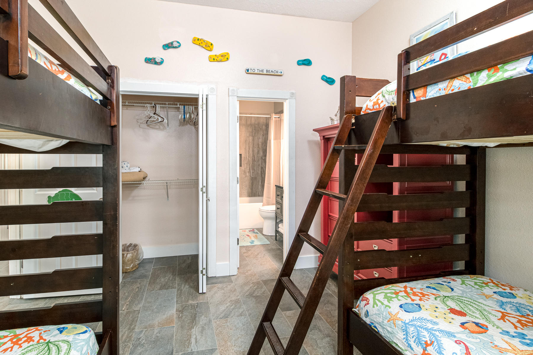 SUNRISE BEACH - Residential