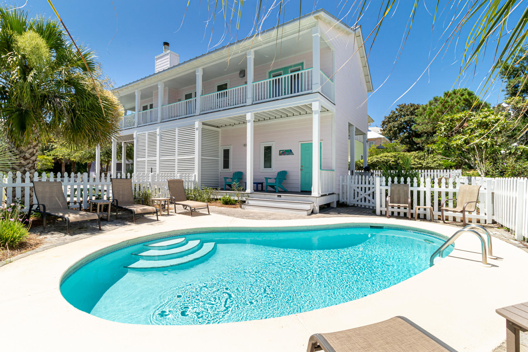 SUNRISE BEACH - Residential