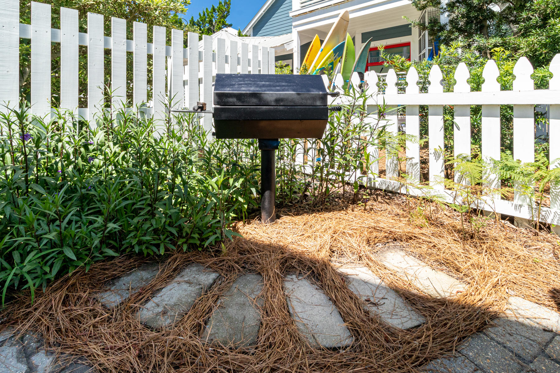 SUNRISE BEACH - Residential