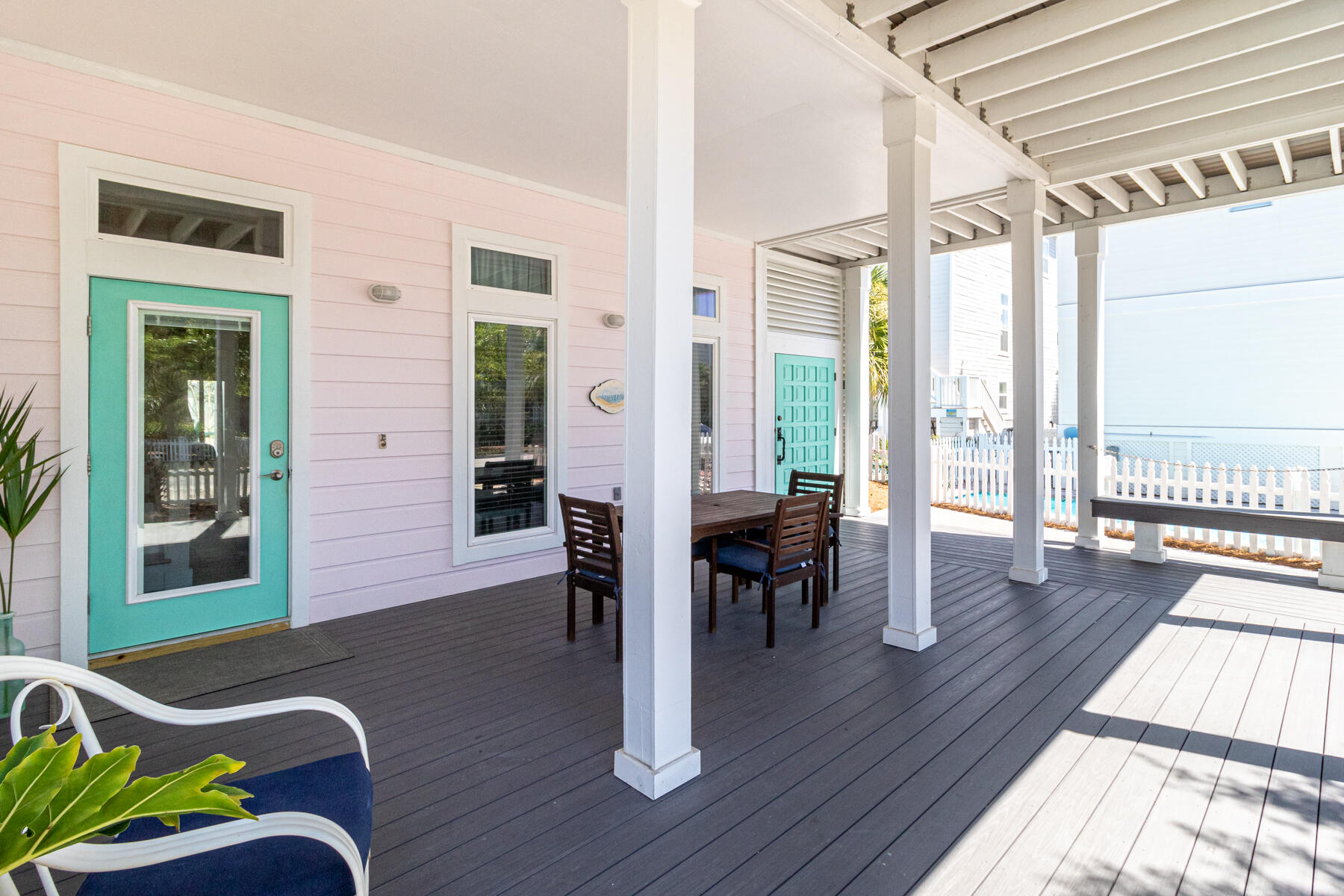 SUNRISE BEACH - Residential