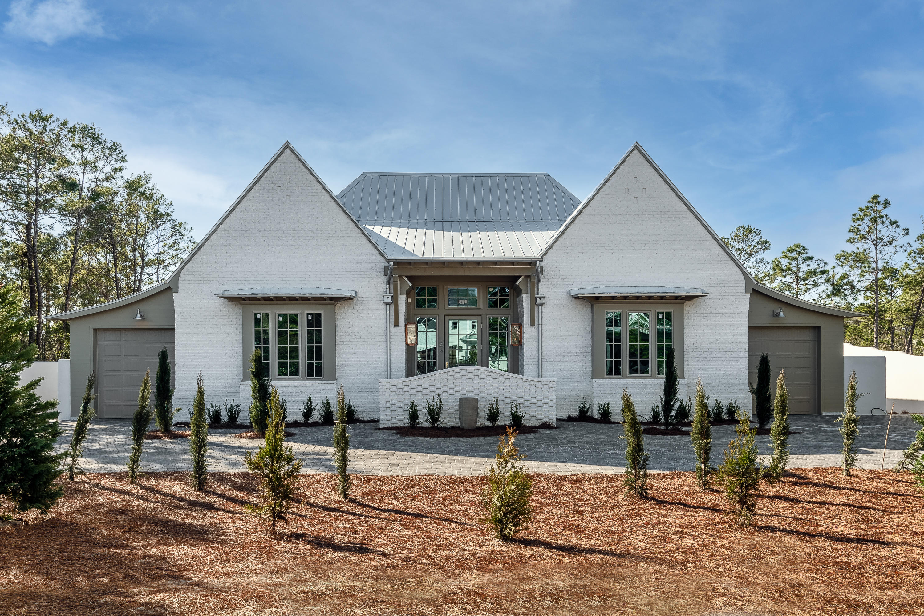entered for comp purposes. No Brokerage commissions were paid on either side. Sold Unfurnished.