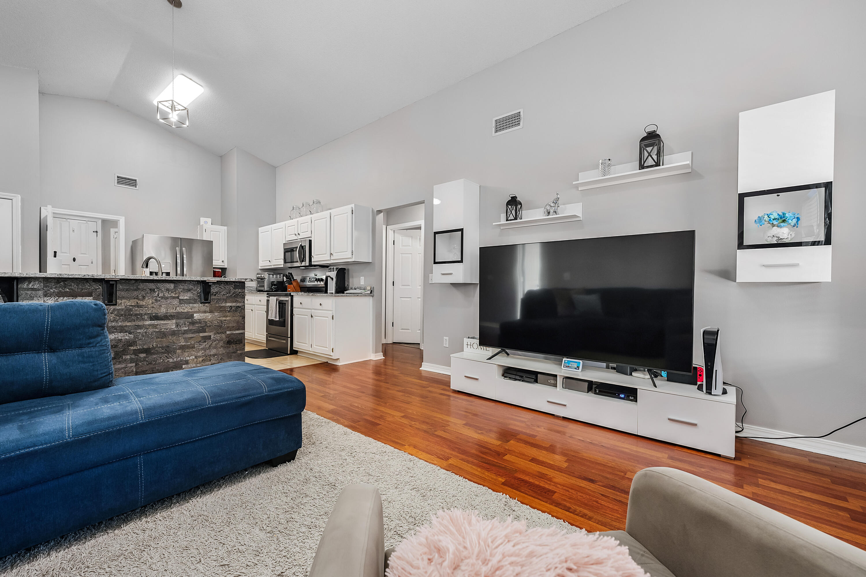 EMERALD VILLAGE S/D - Residential