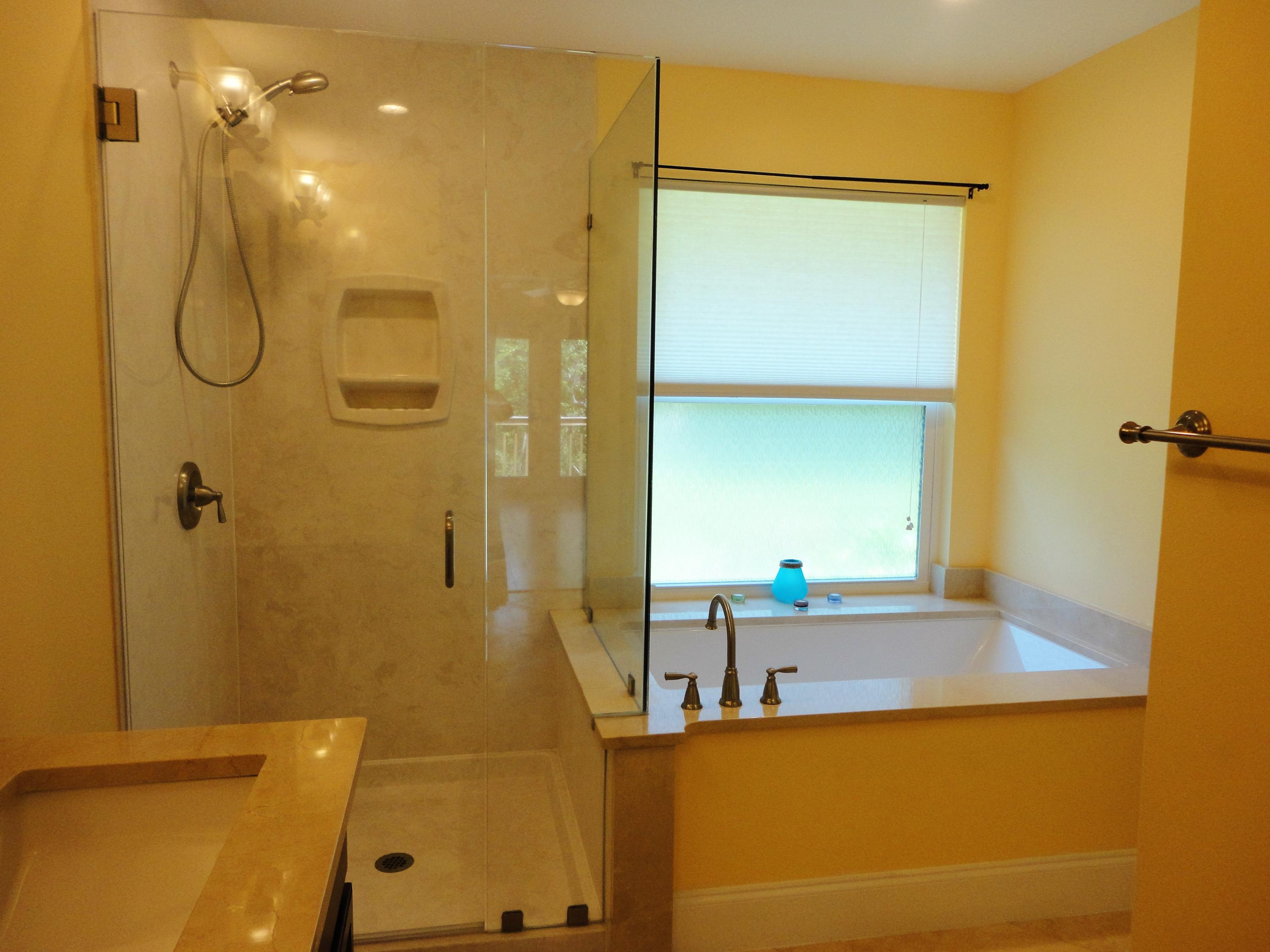 PARKWOOD ESTATES PH 1 BLUEWATER BAY - Residential