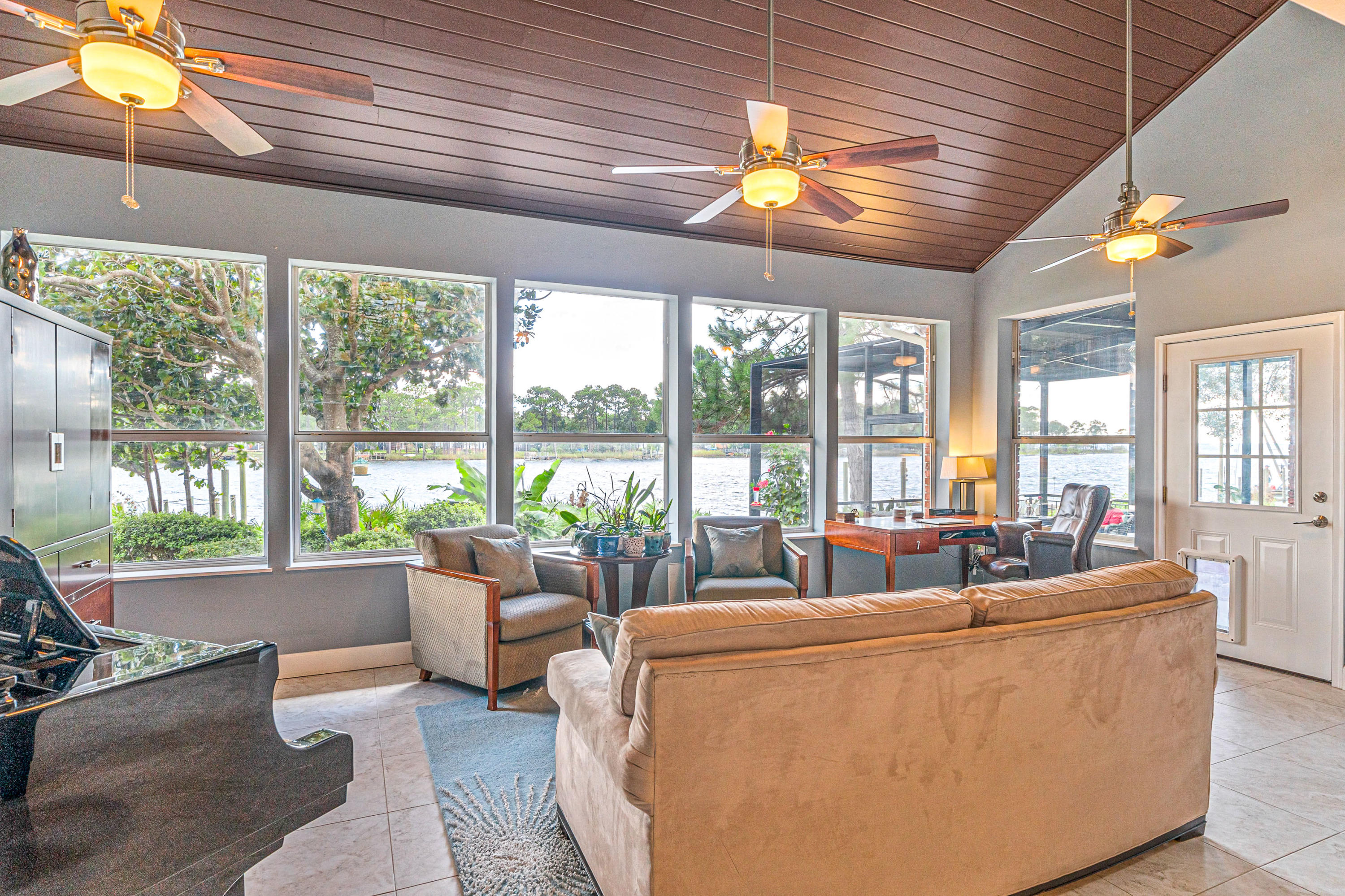 SOUTHWIND PH 6 - Residential
