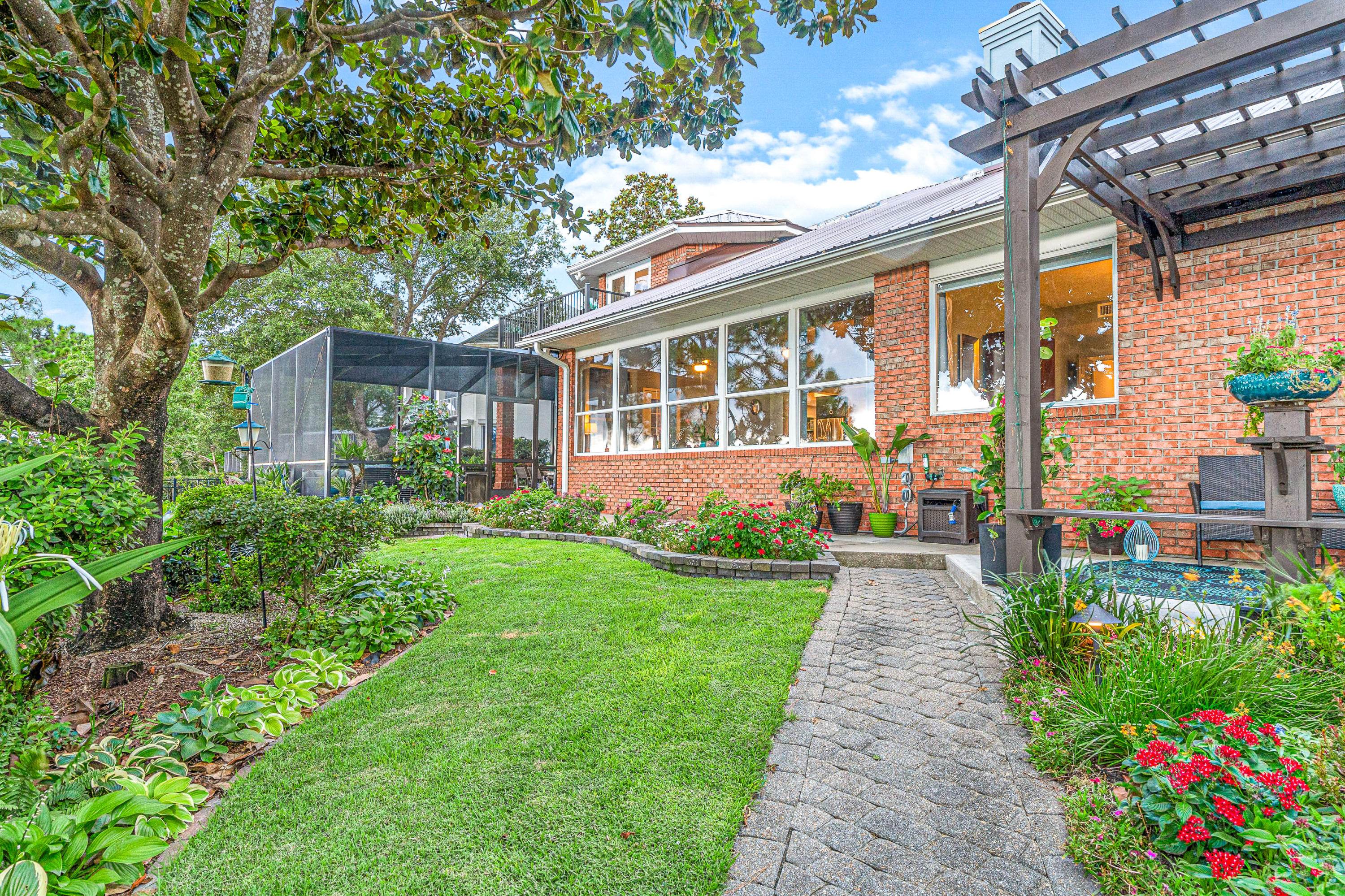 SOUTHWIND PH 6 - Residential