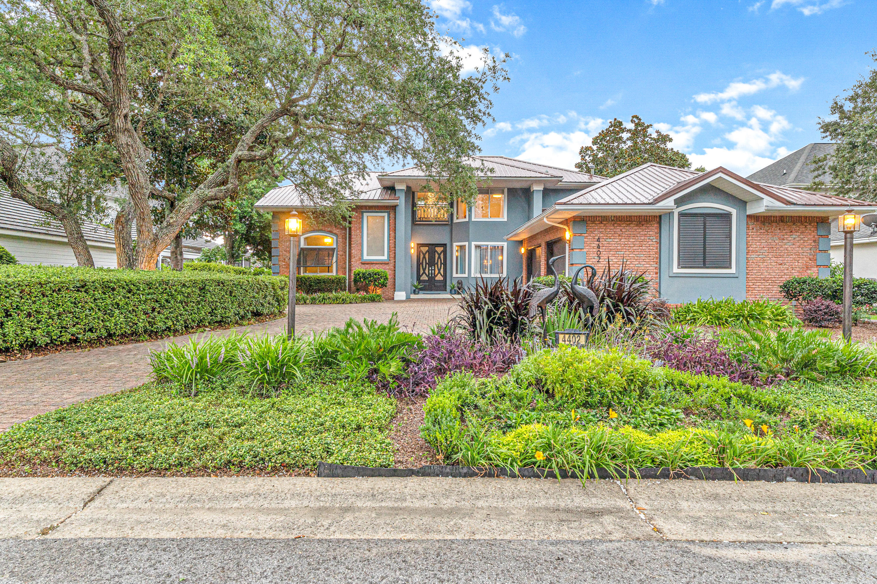 SOUTHWIND PH 6 - Residential
