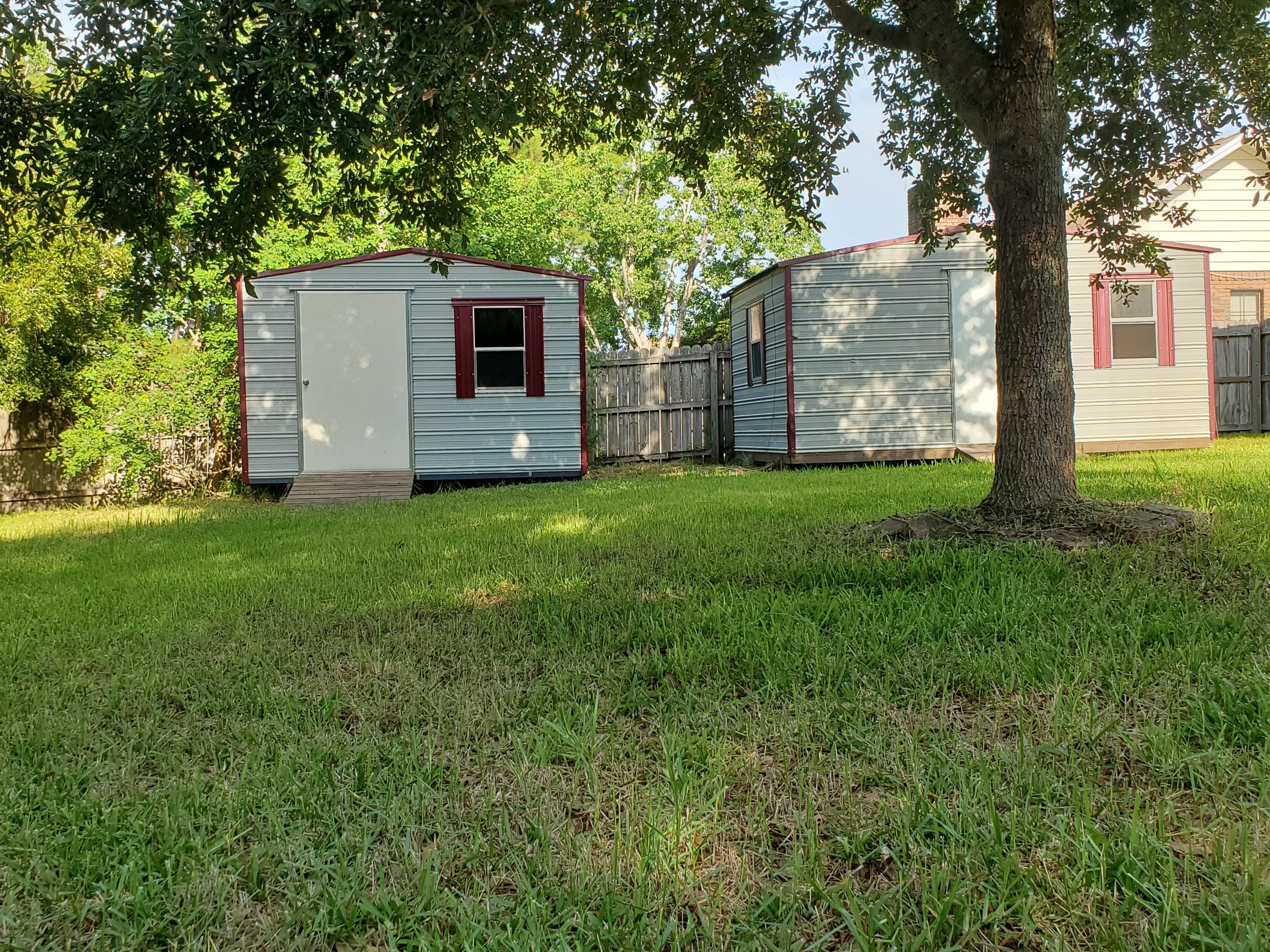 TIMBERLAKE ESTATES 1ST ADDN - Residential