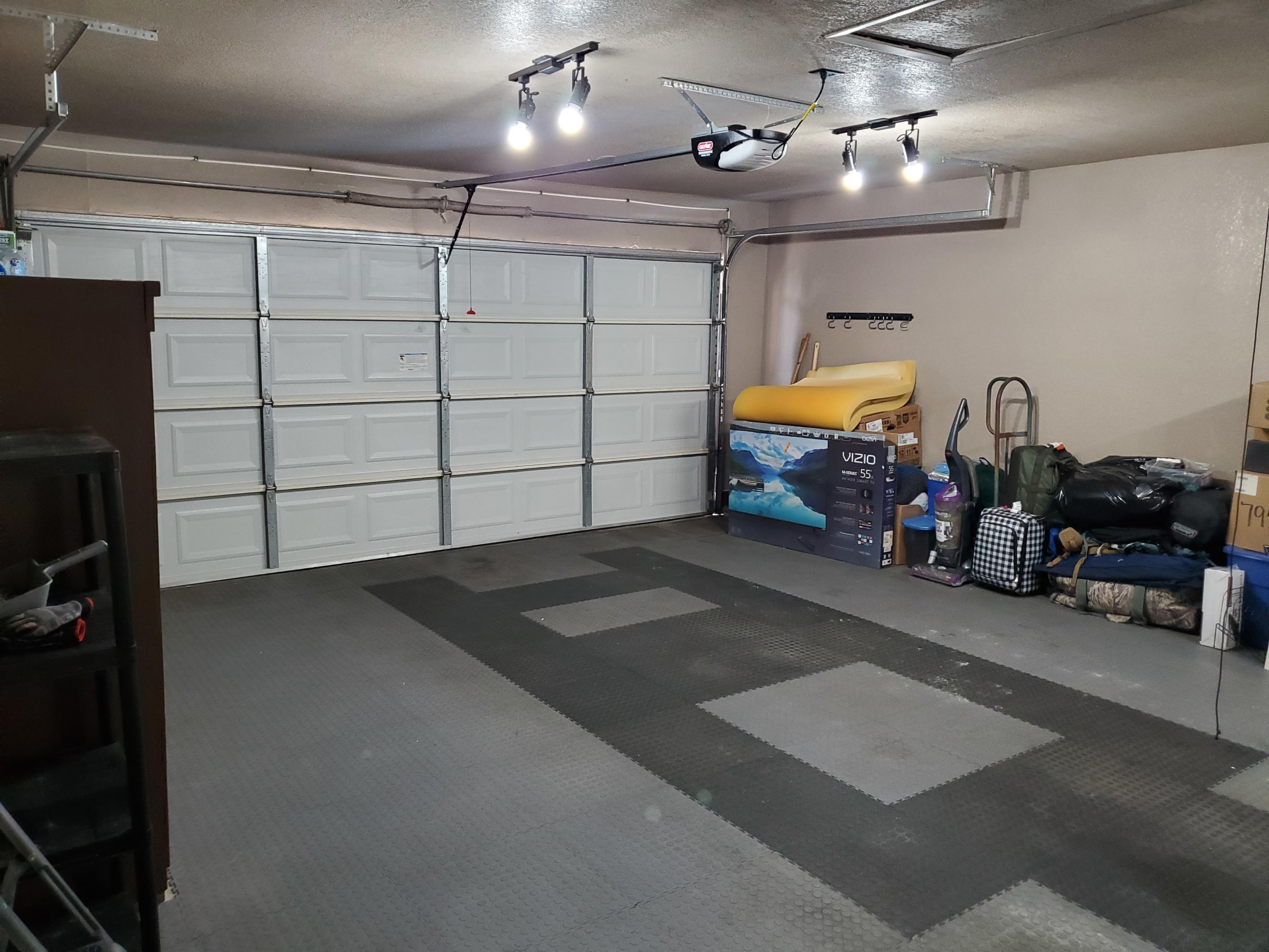 TIMBERLAKE ESTATES 1ST ADDN - Residential