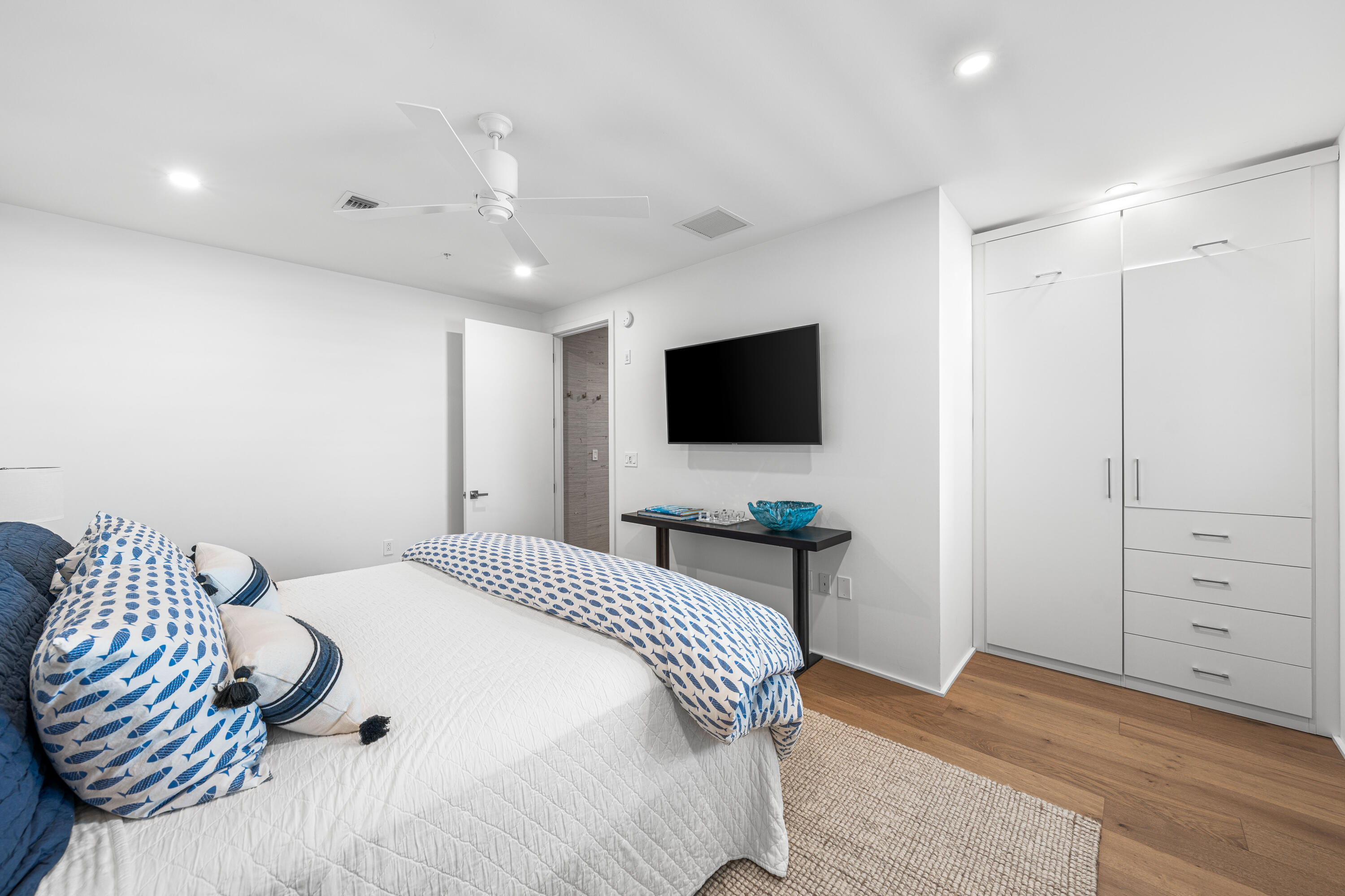 Thirty One - Residential