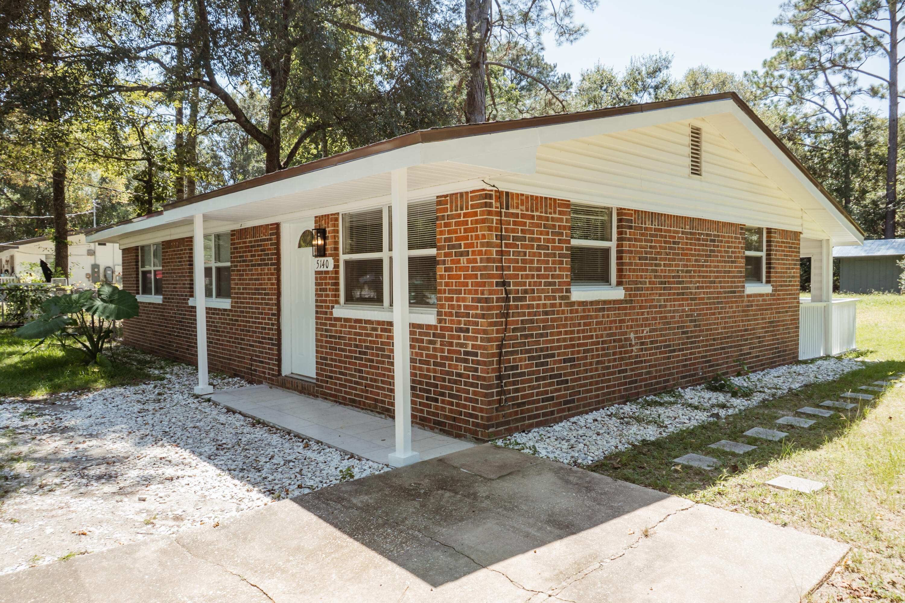 SOUTHERNAIRE - Residential Lease