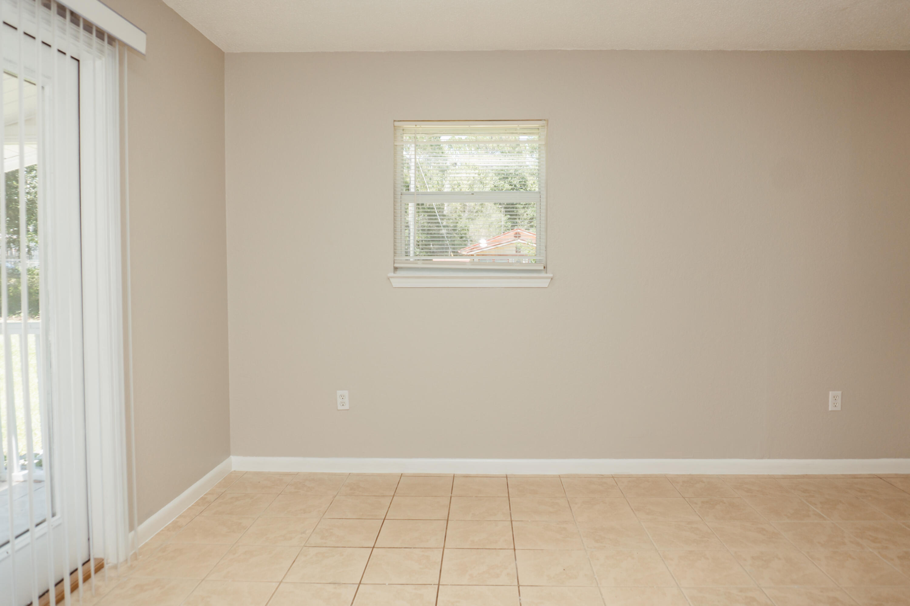 SOUTHERNAIRE - Residential Lease