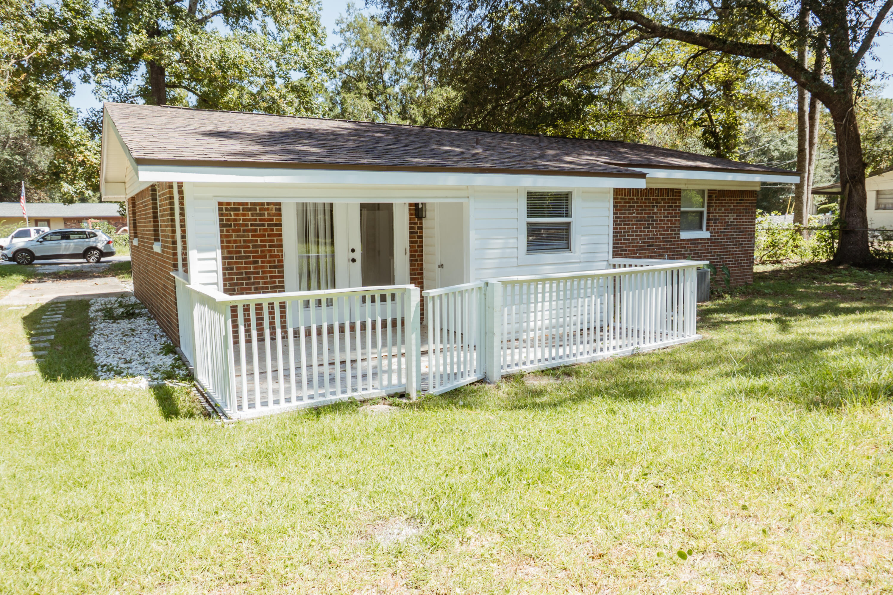 SOUTHERNAIRE - Residential Lease