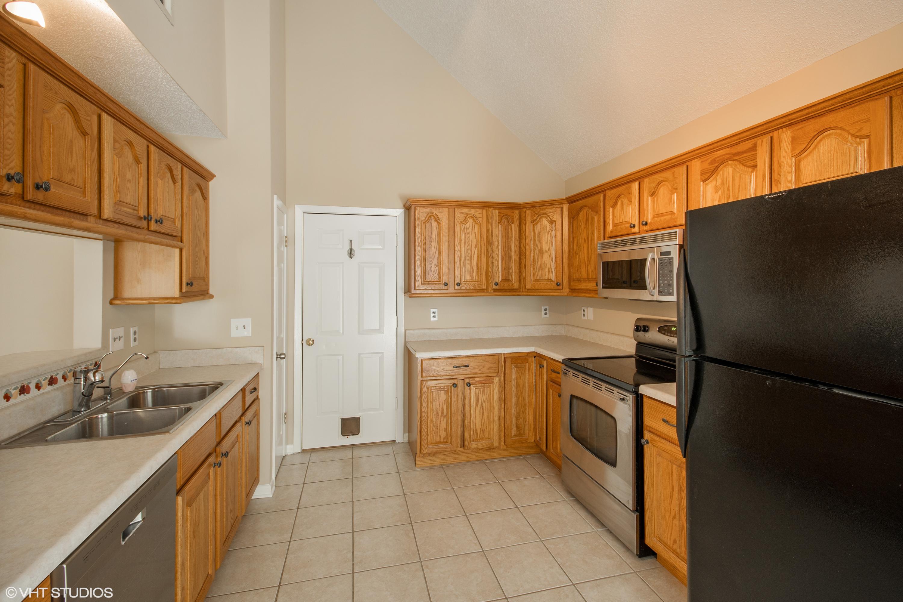 FAIRWAY LAKES PH 2 - Residential